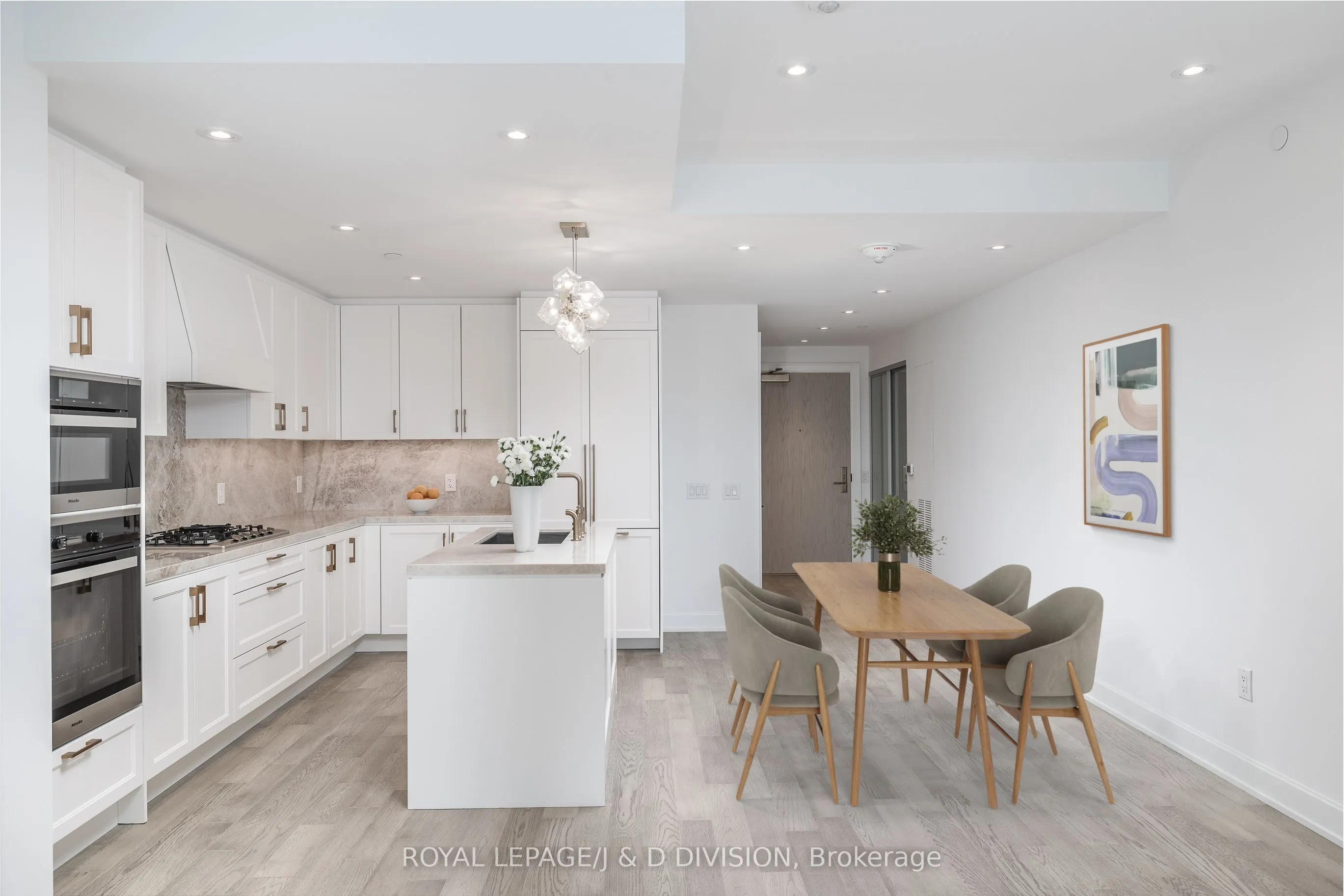 1 Strathgowan Avenue, #513