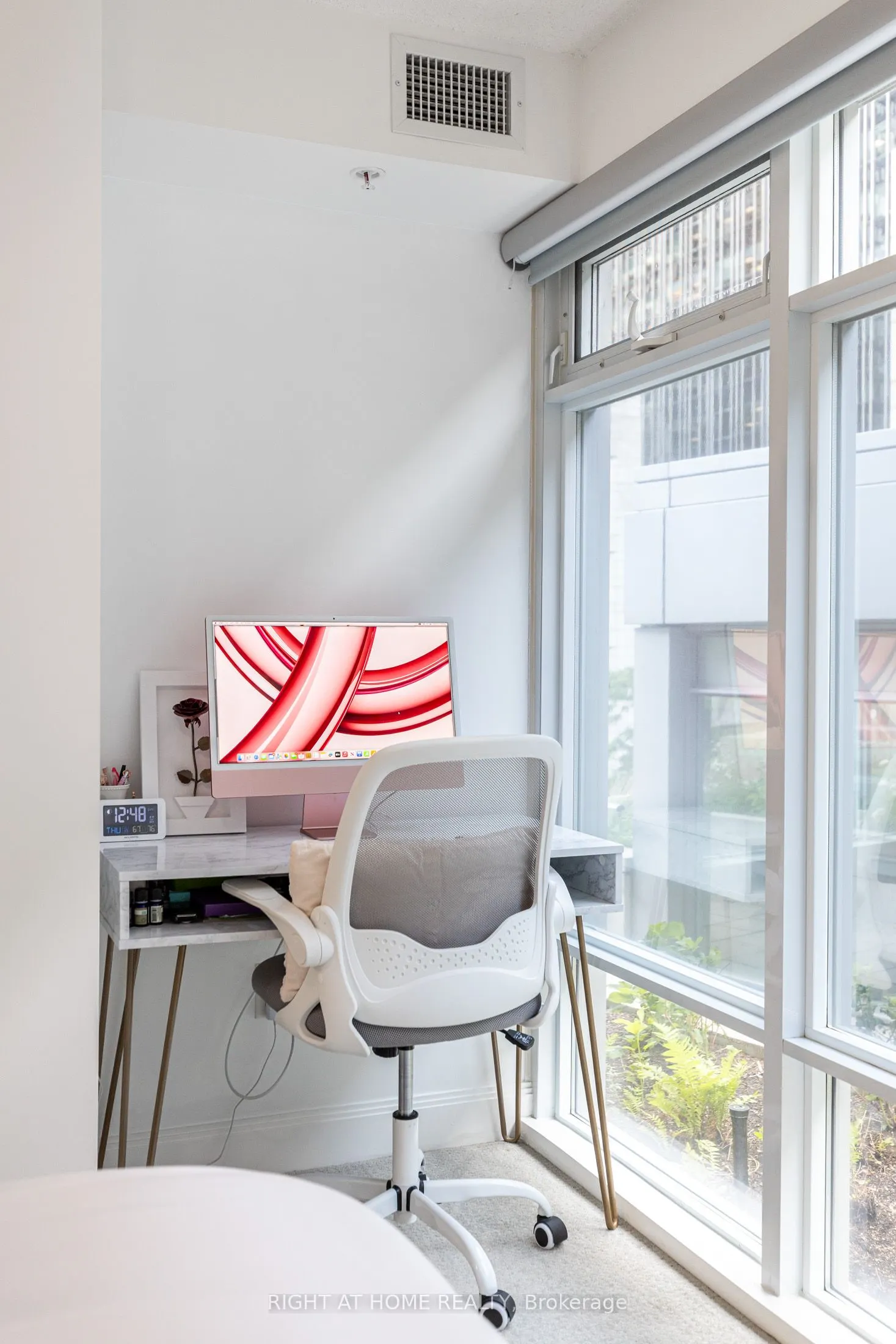 2191 Yonge Street, #405