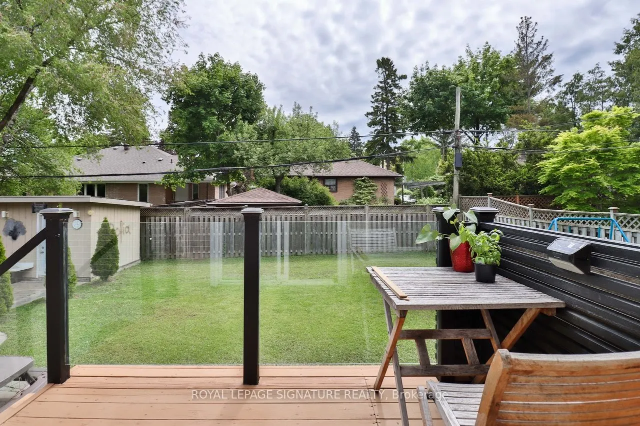 76 Berkinshaw Crescent