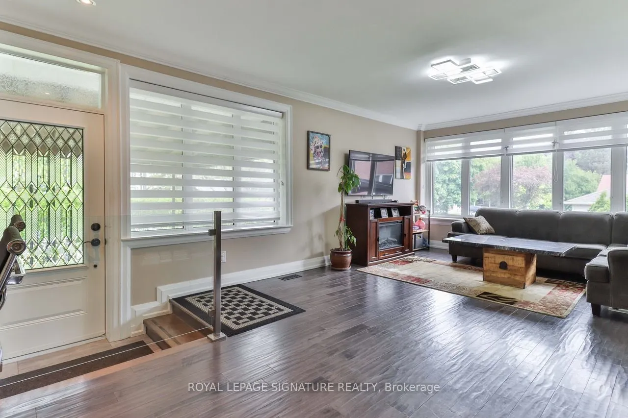 76 Berkinshaw Crescent