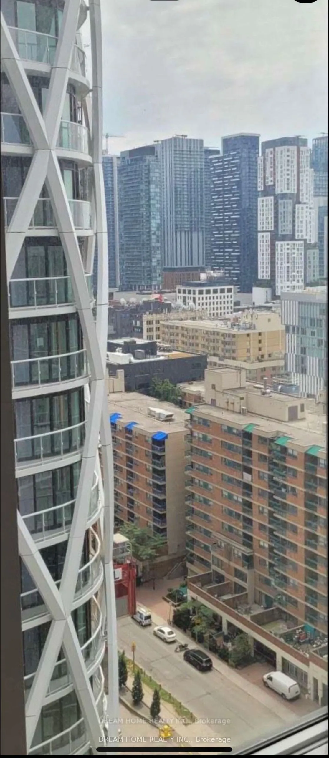238 Simcoe Street, #1807
