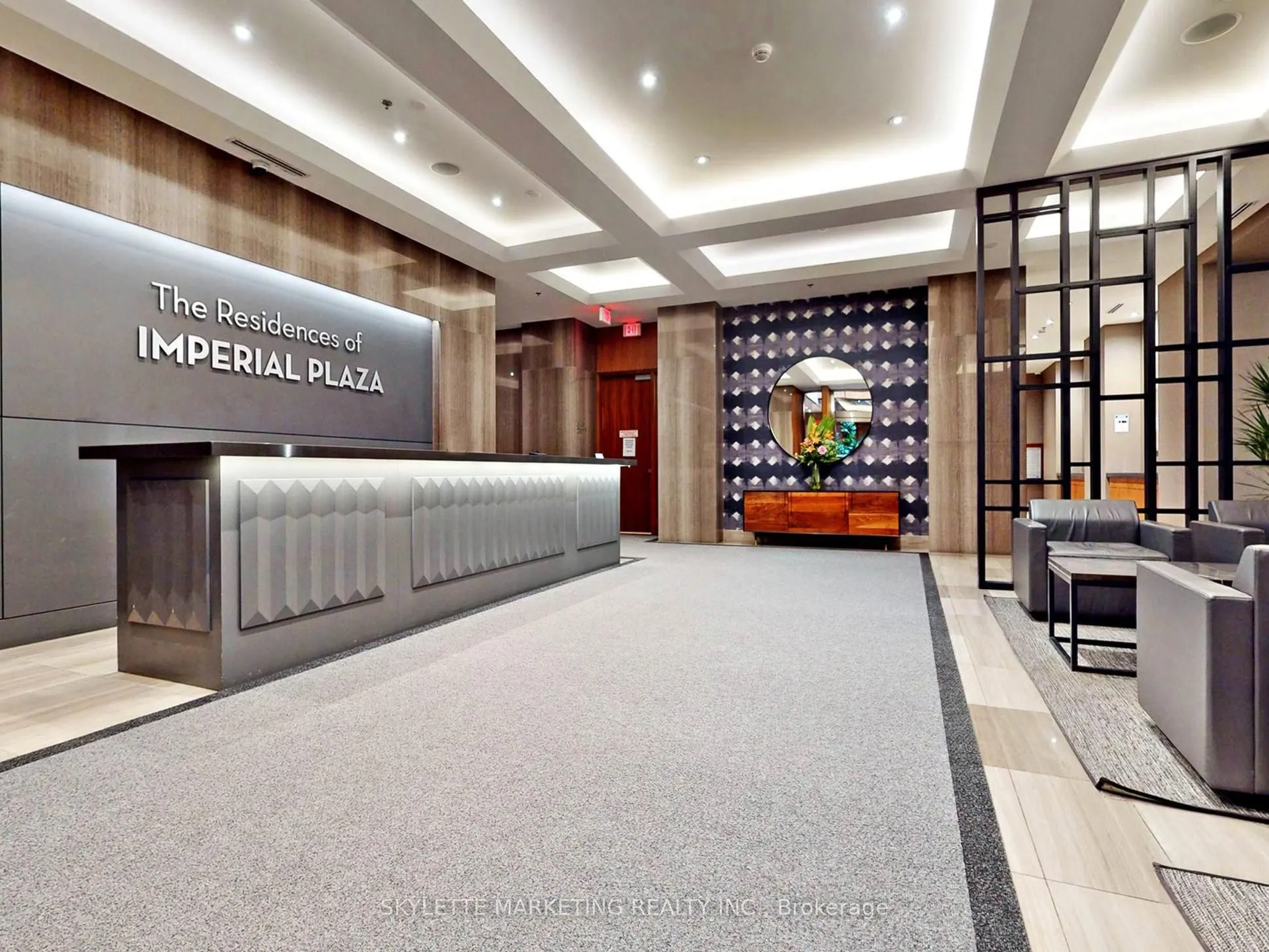 111 St Clair Avenue W, #1128