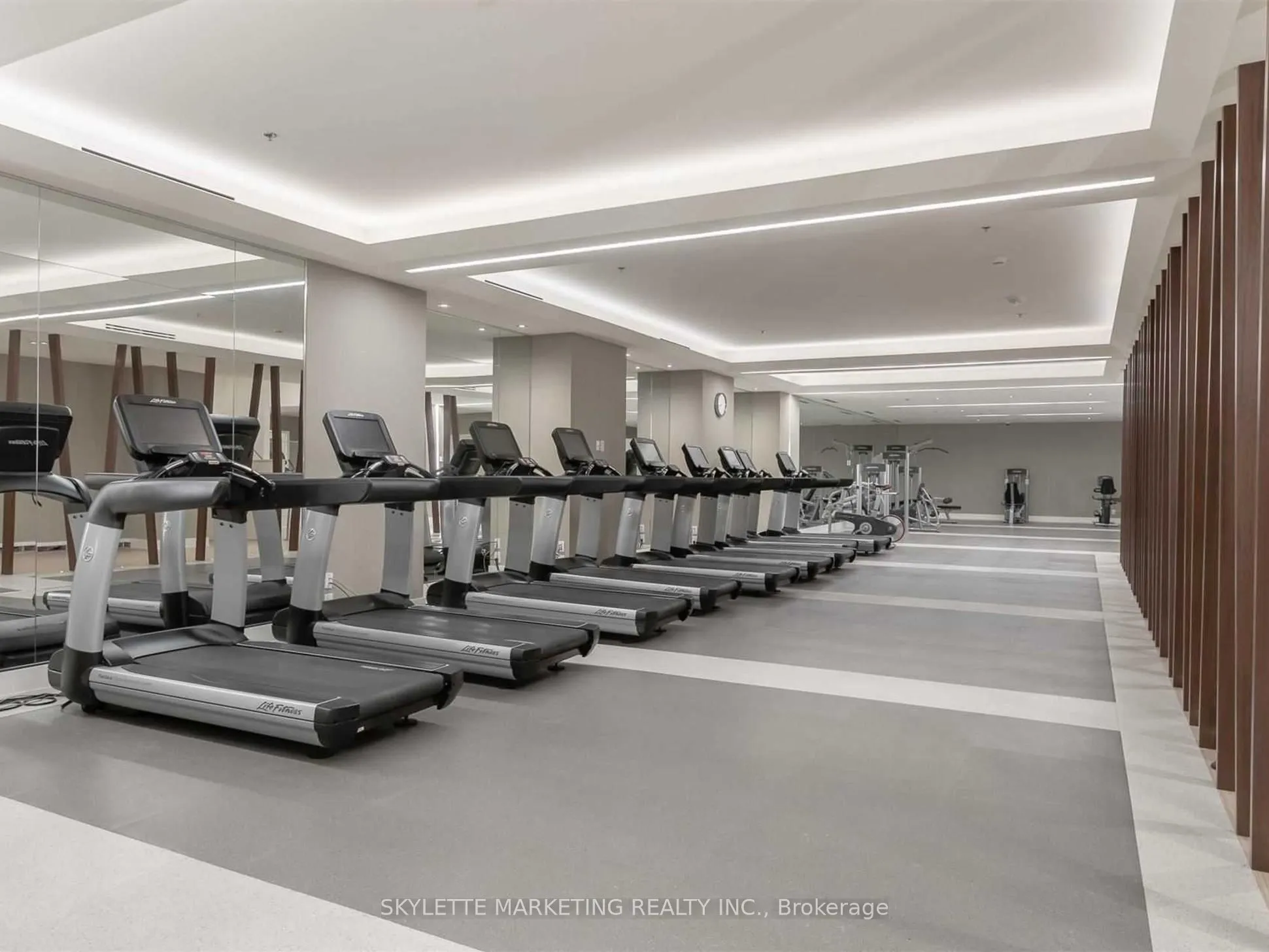 111 St Clair Avenue W, #1128