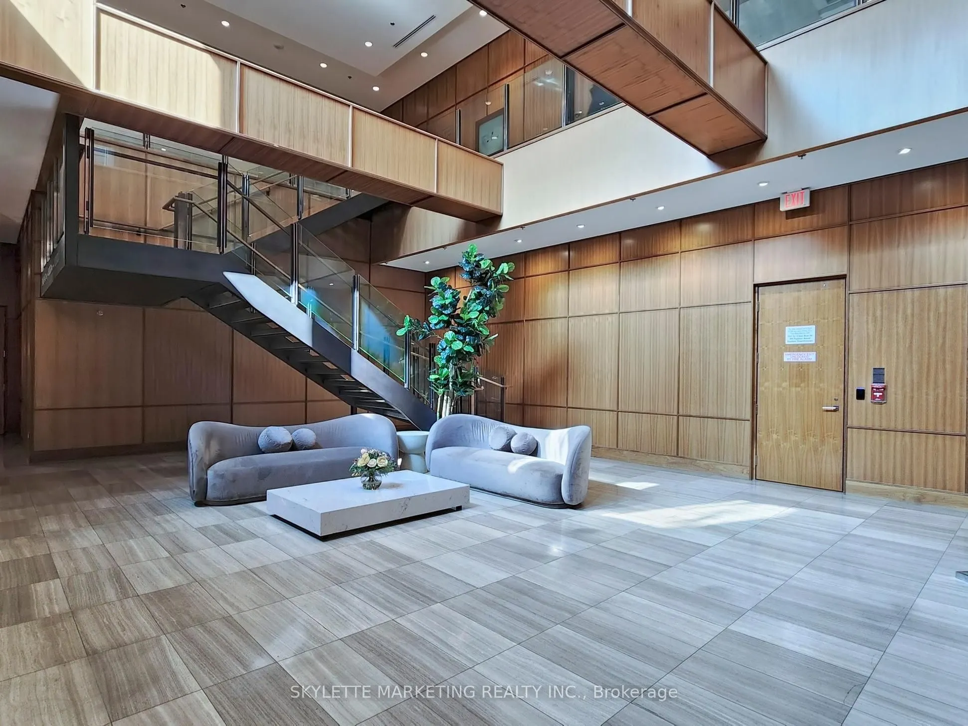 111 St Clair Avenue W, #1128