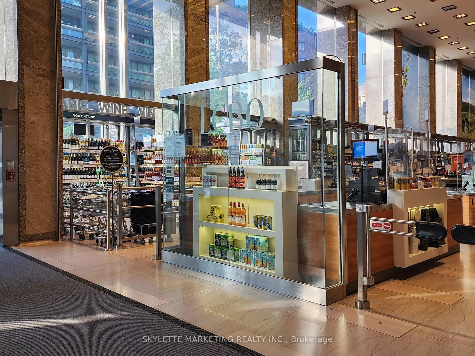 111 St Clair Avenue W, #1128