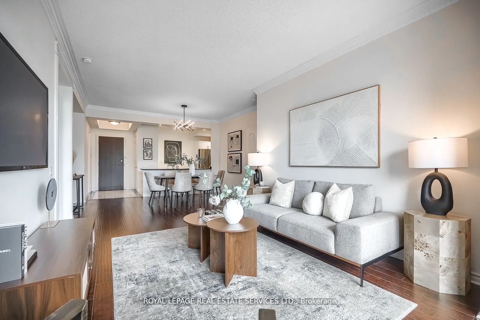 18 William Carson Crescent, #811