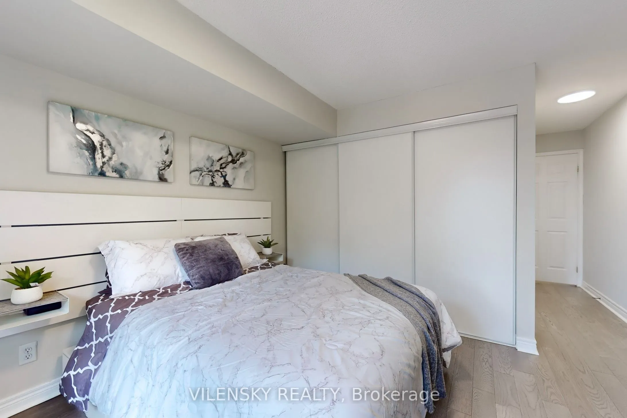 55 Cedarcroft Boulevard, #11