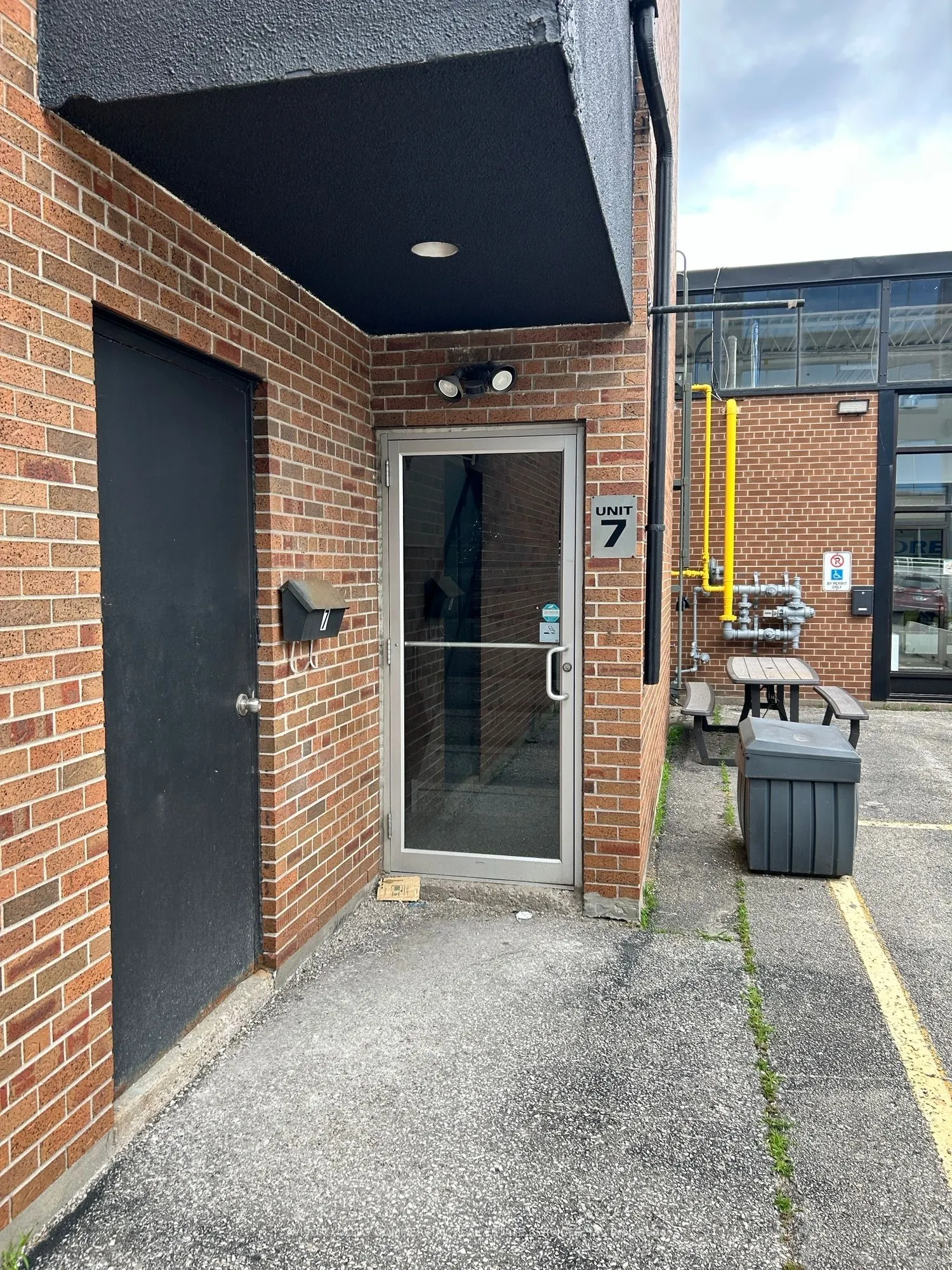 25 Lesmill Road, #7
