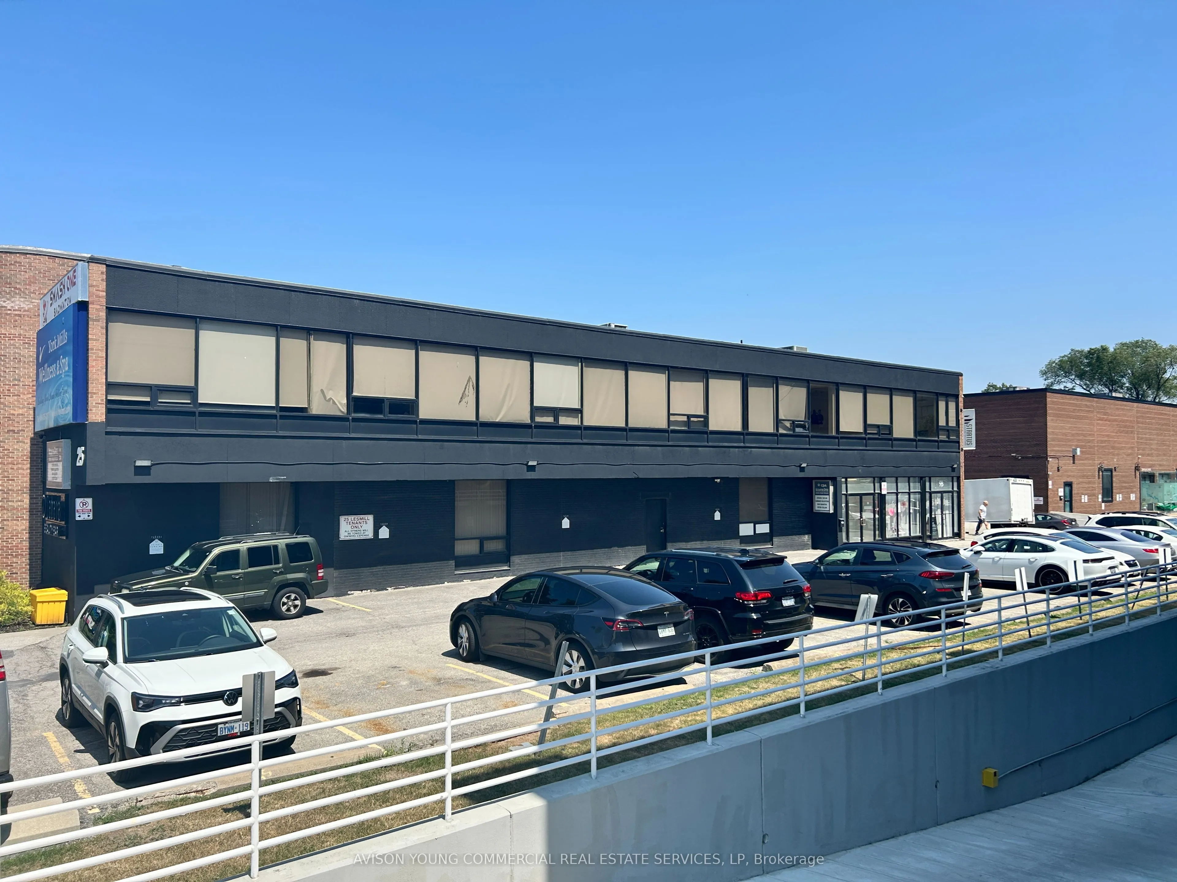25 Lesmill Road, #7