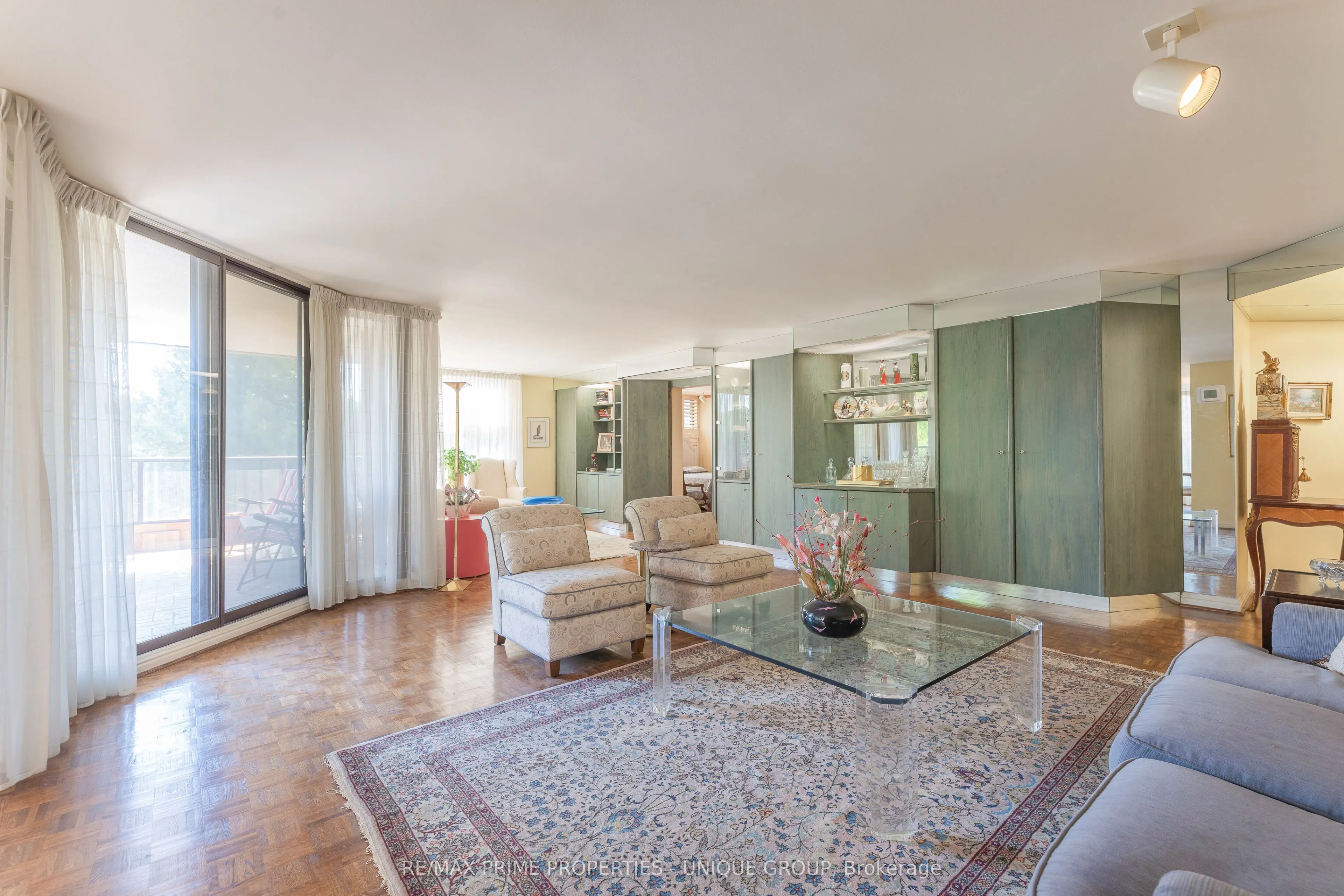 3900 Yonge Street #301