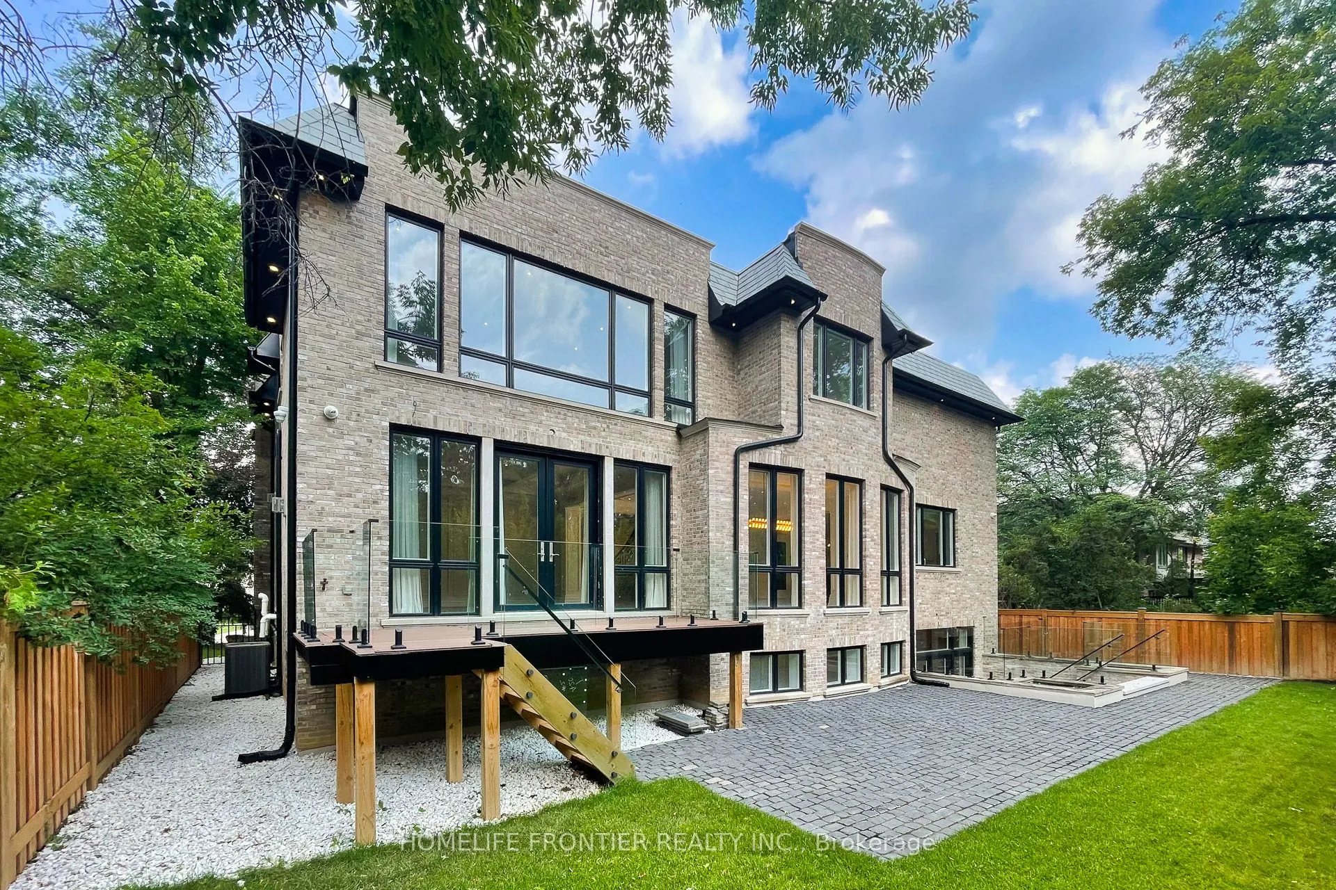 73 Lord Seaton Road