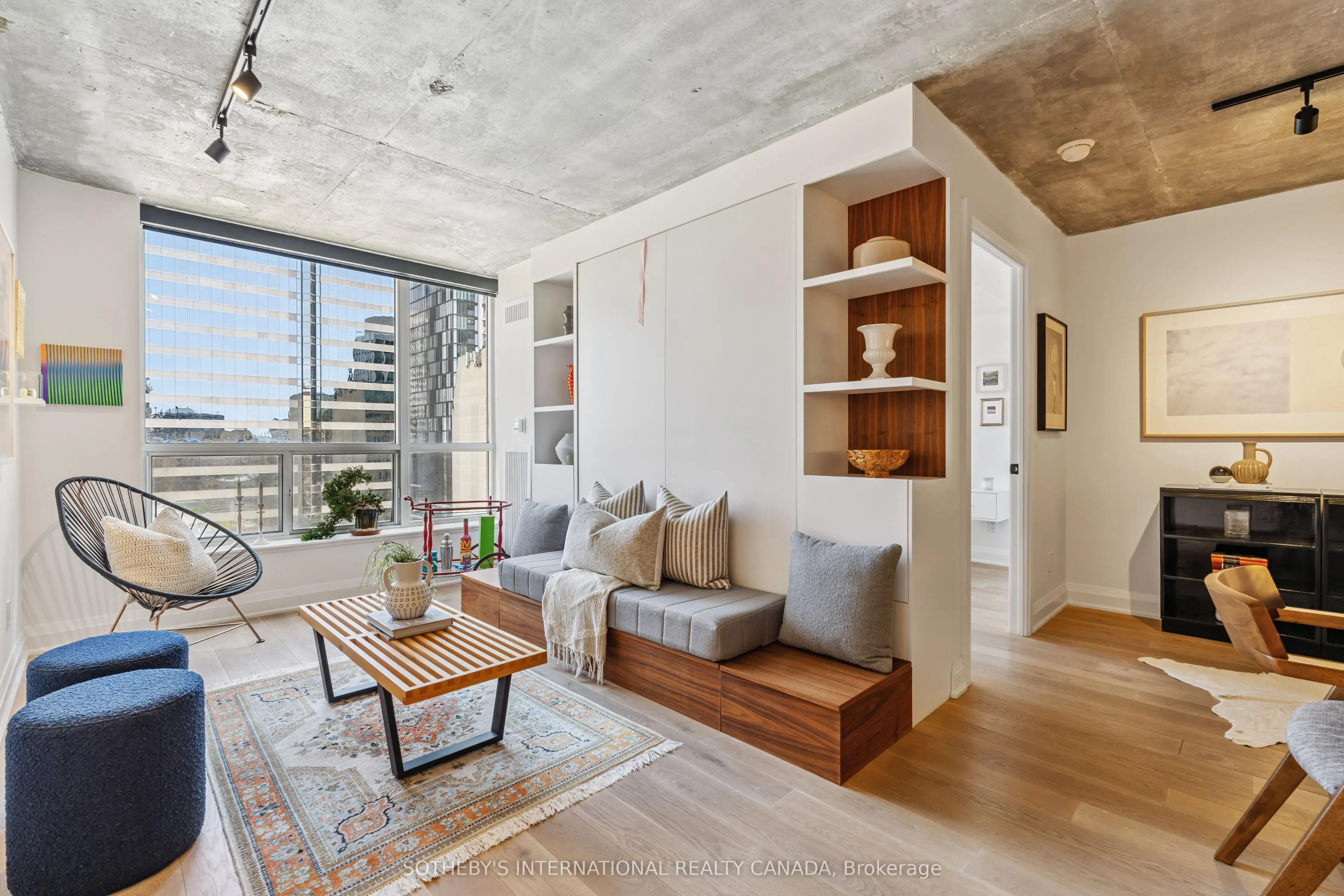 152 St Patrick Street, #1011