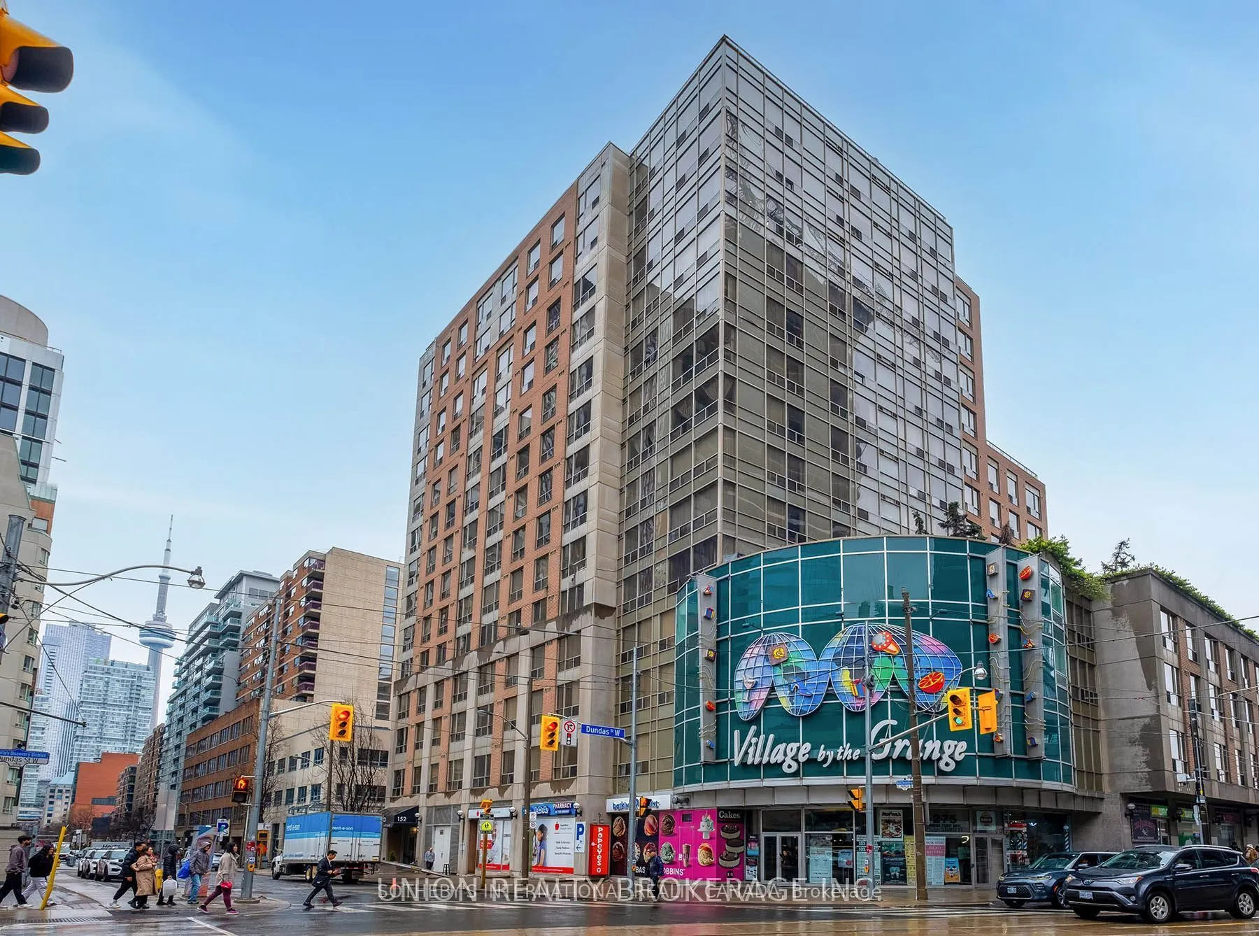152 St Patrick Street, #1011