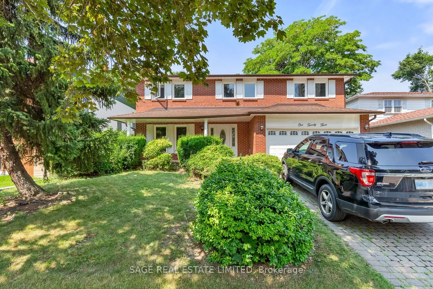 123 Abbeywood Trail