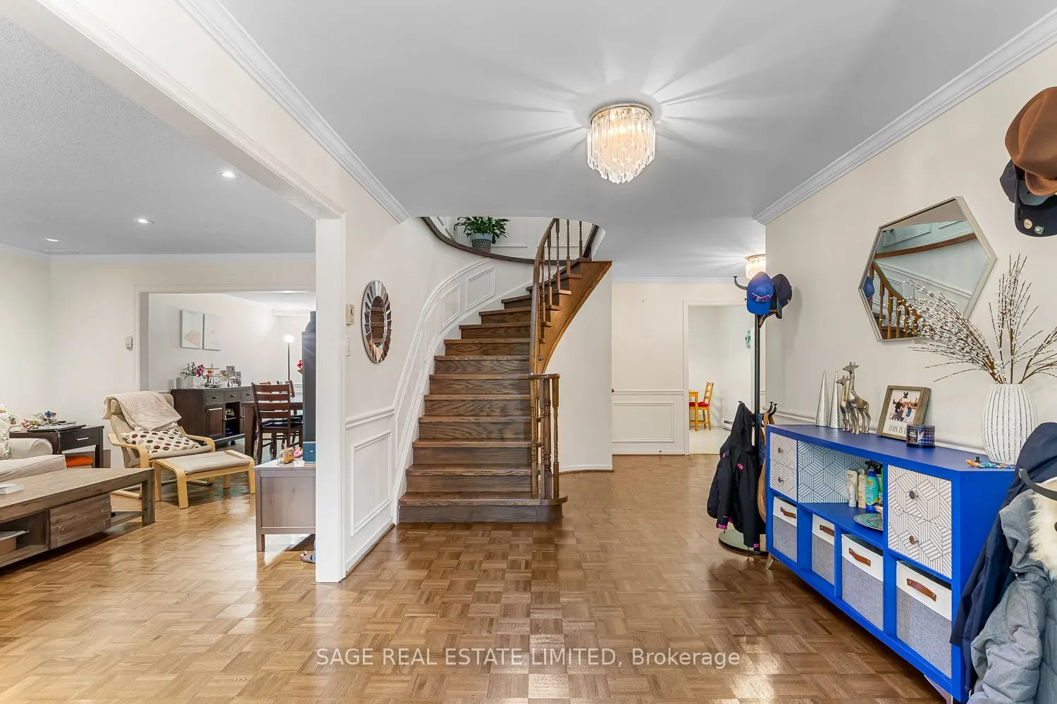 123 Abbeywood Trail