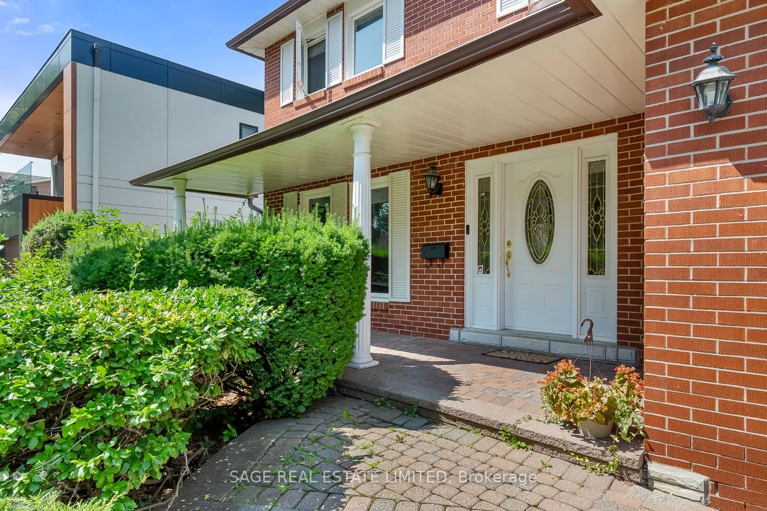 123 Abbeywood Trail