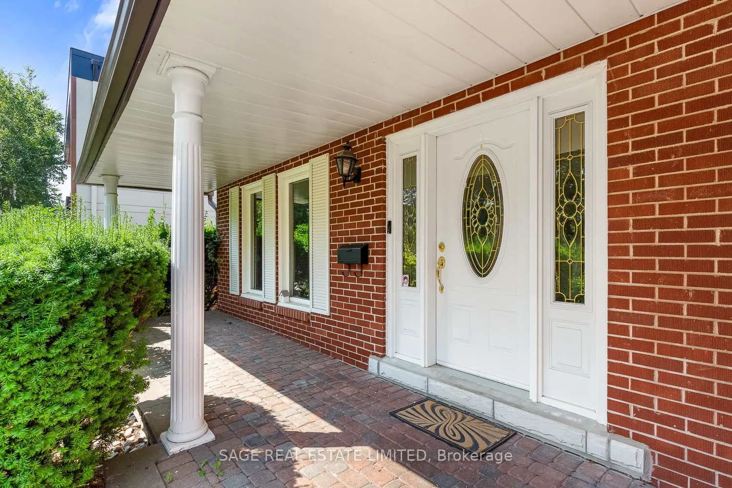 123 Abbeywood Trail