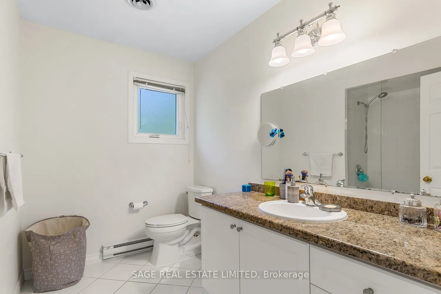 123 Abbeywood Trail
