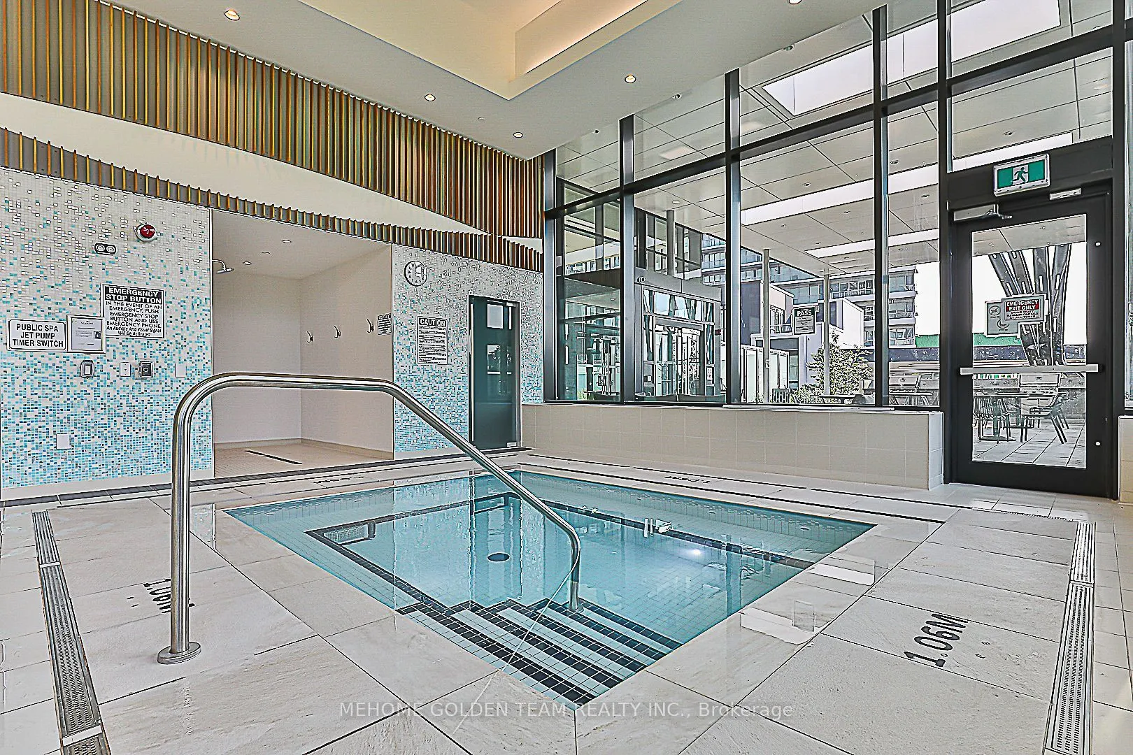 85 Mcmahon Drive, #1611