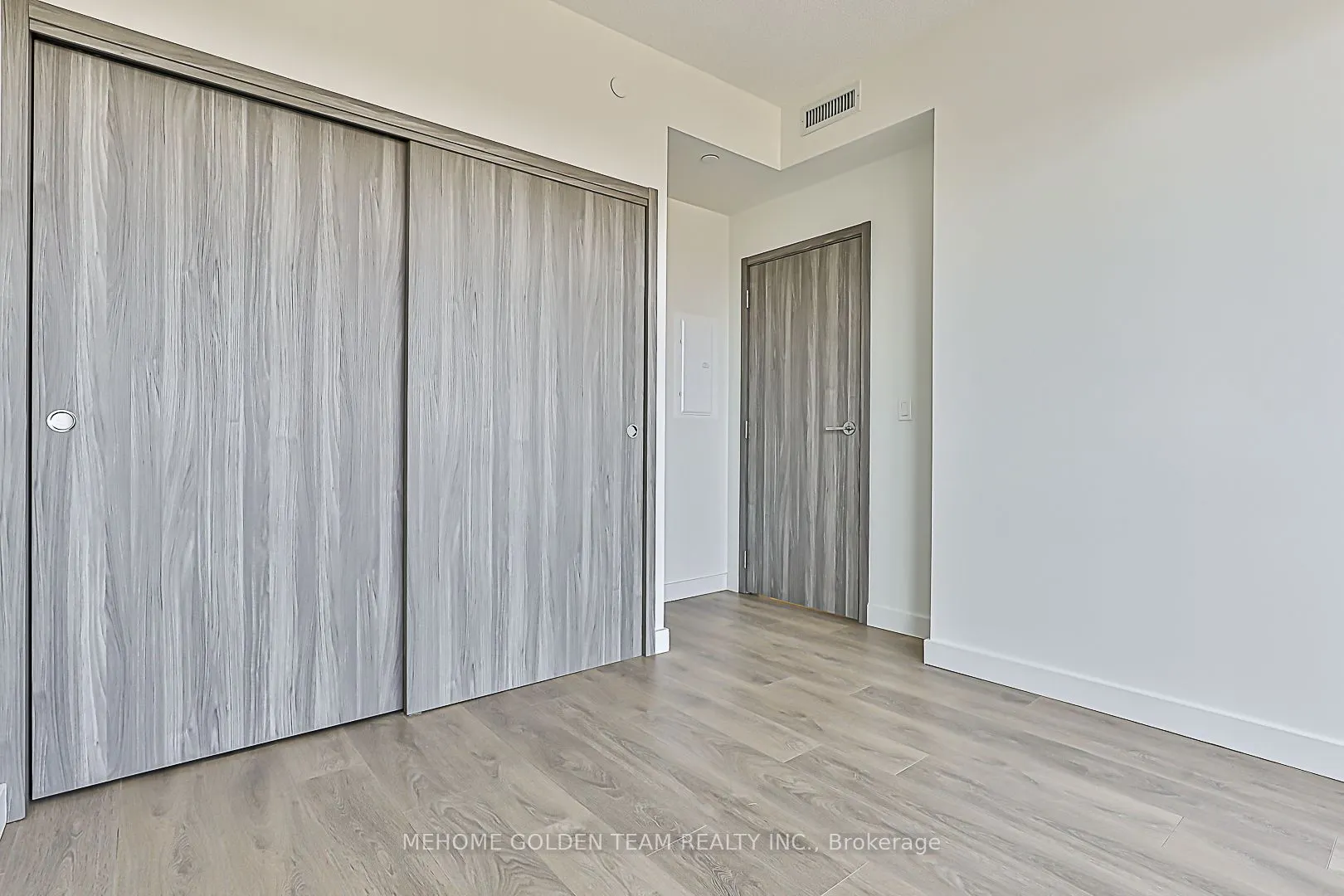 85 Mcmahon Drive, #1611