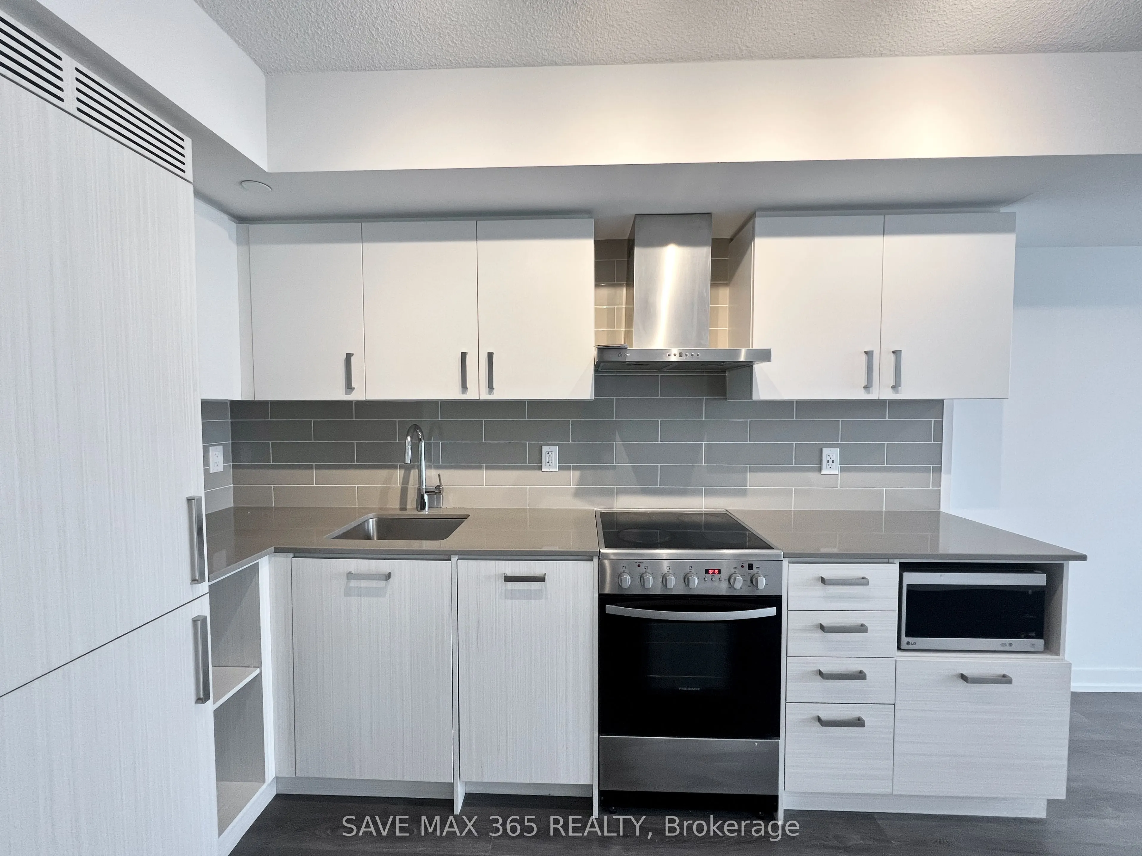 125 Redpath Avenue, #1101