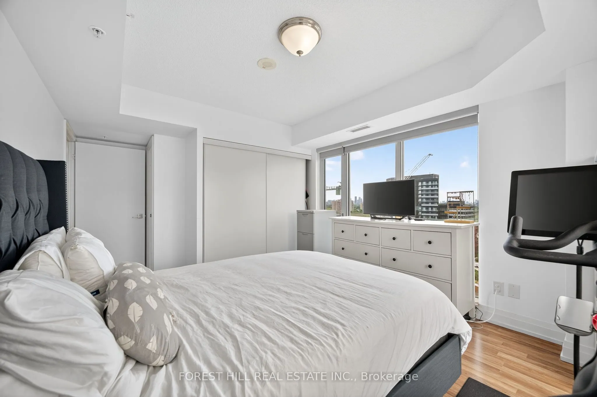 565 Wilson Avenue, #W1204