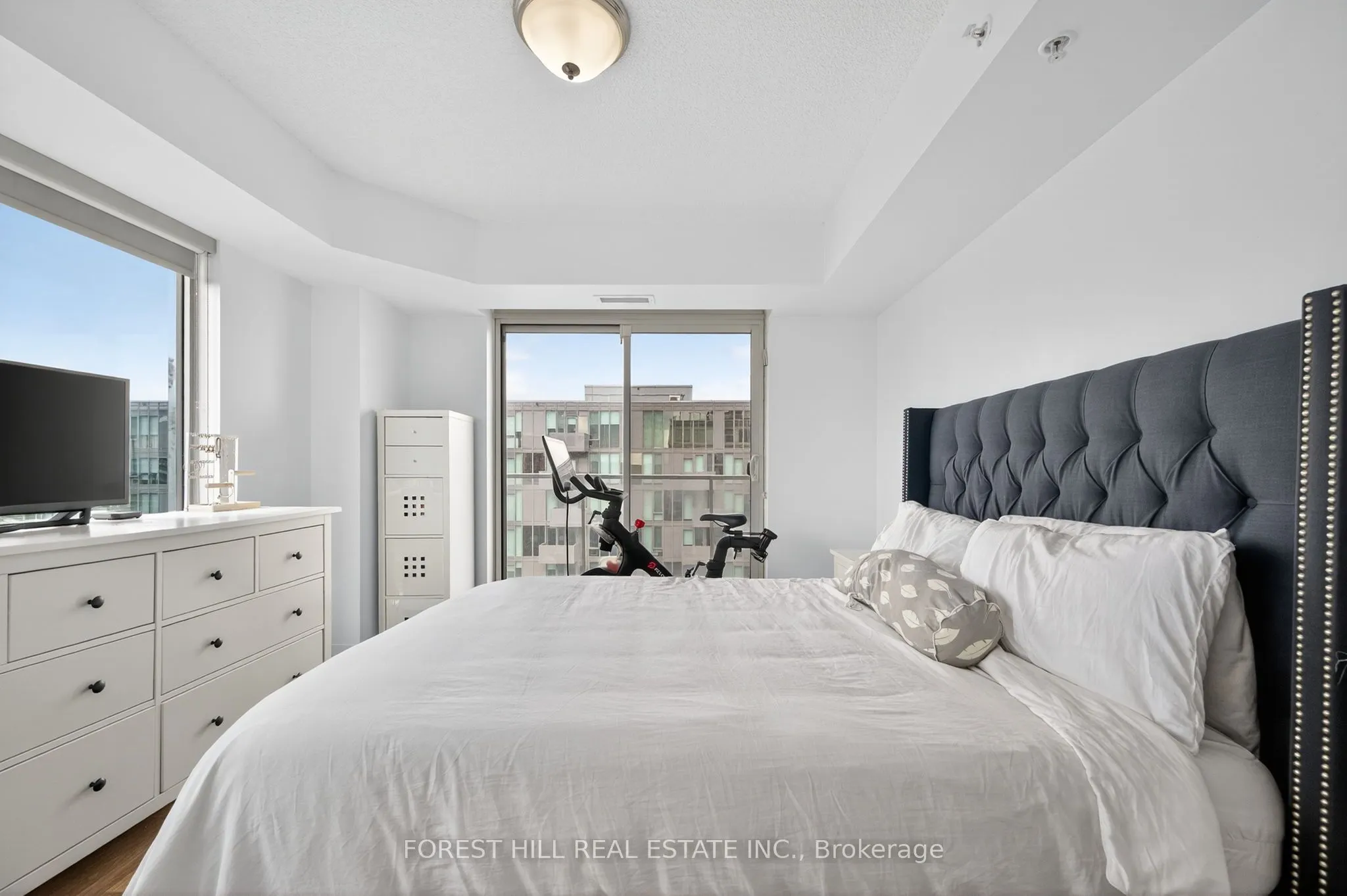 565 Wilson Avenue, #W1204