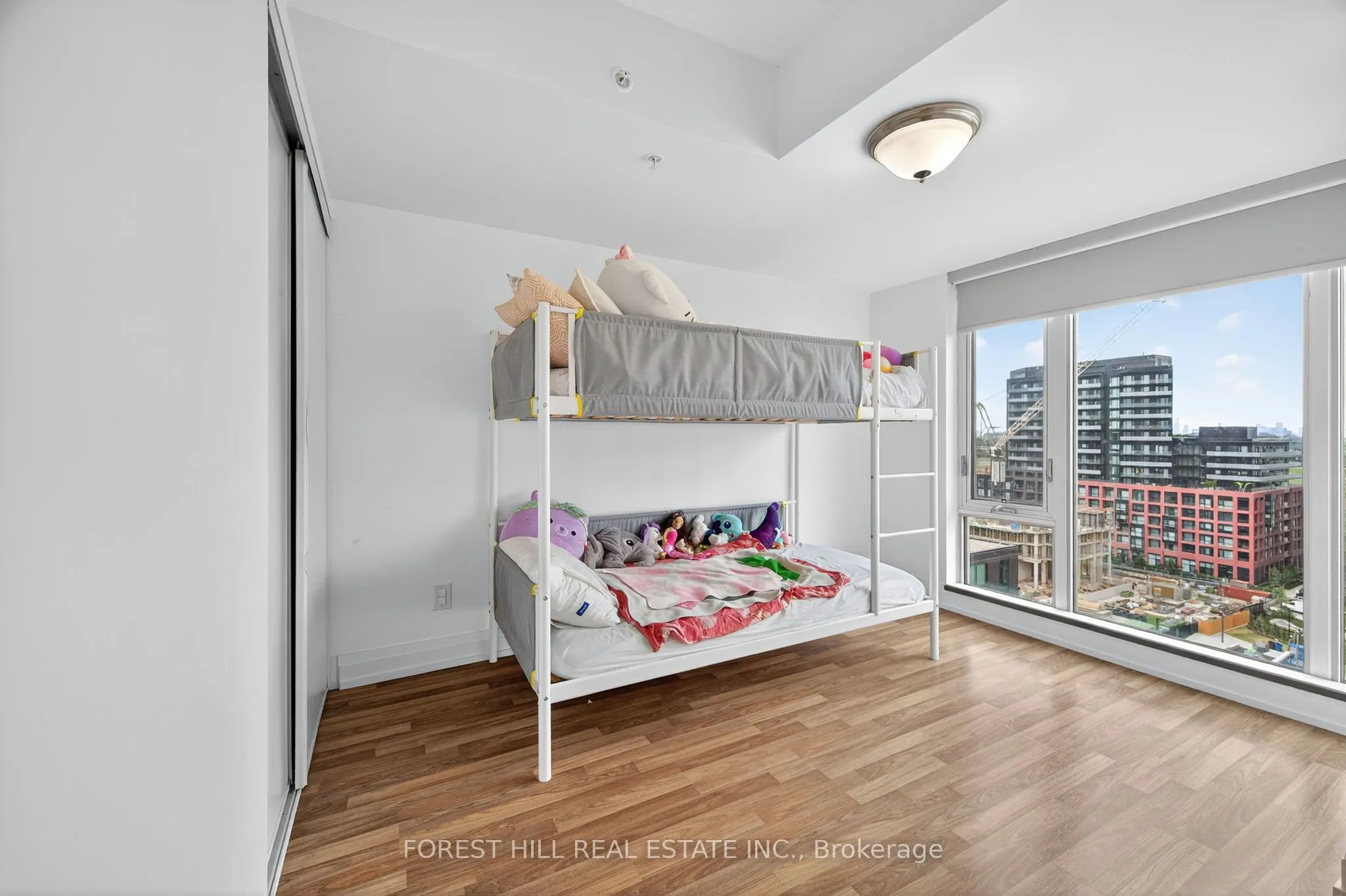 565 Wilson Avenue, #W1204
