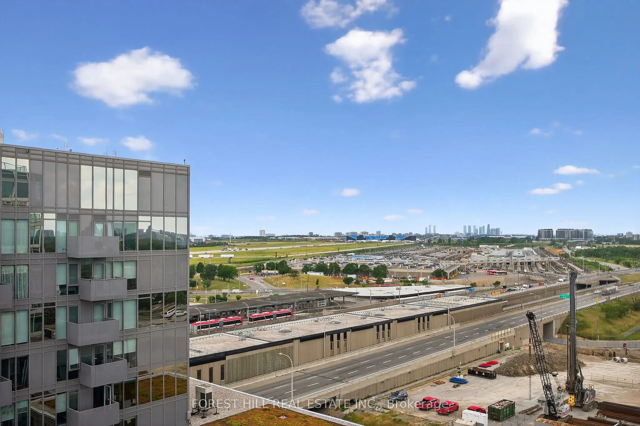 565 Wilson Avenue, #W1204