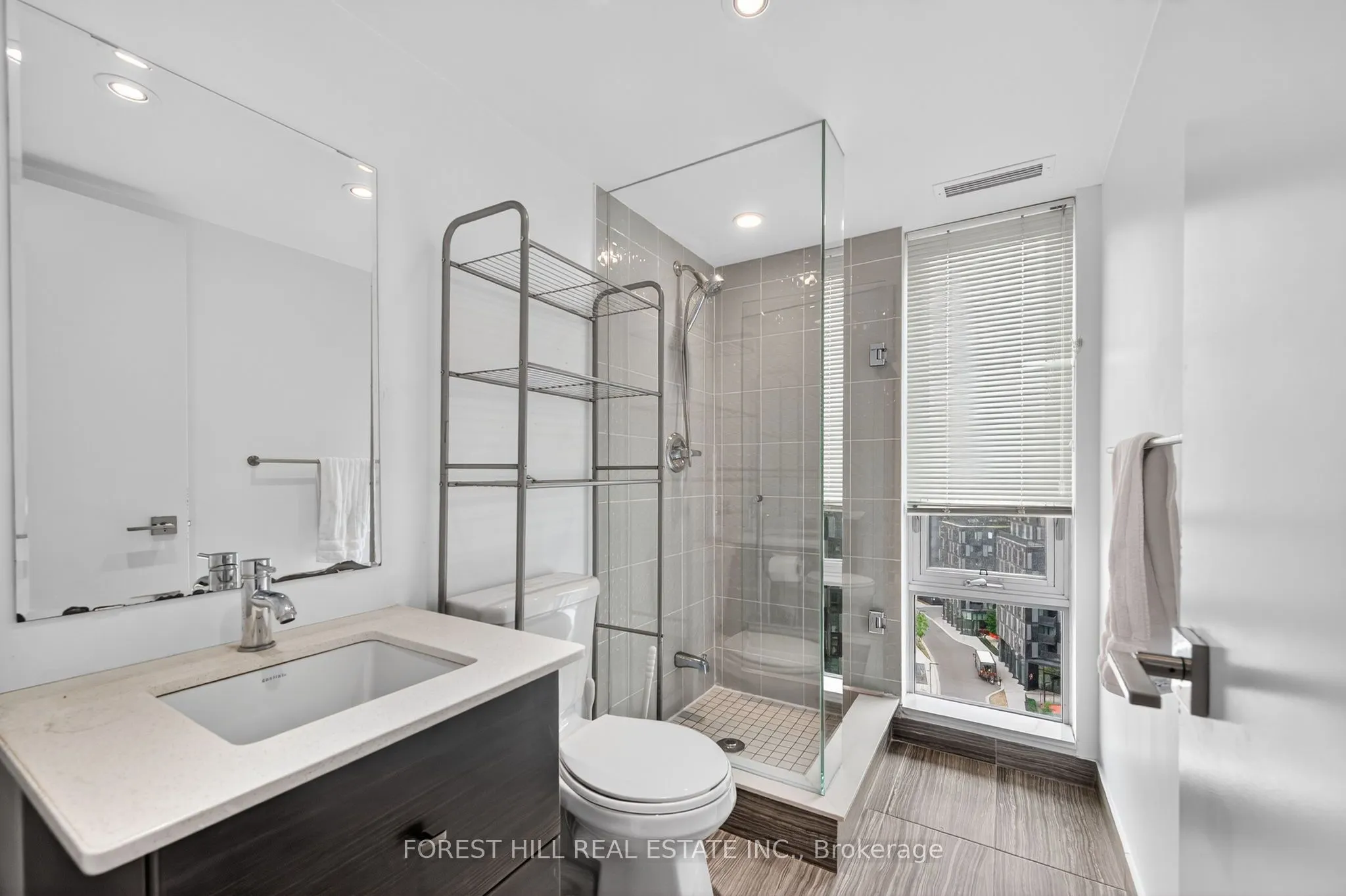 565 Wilson Avenue, #W1204