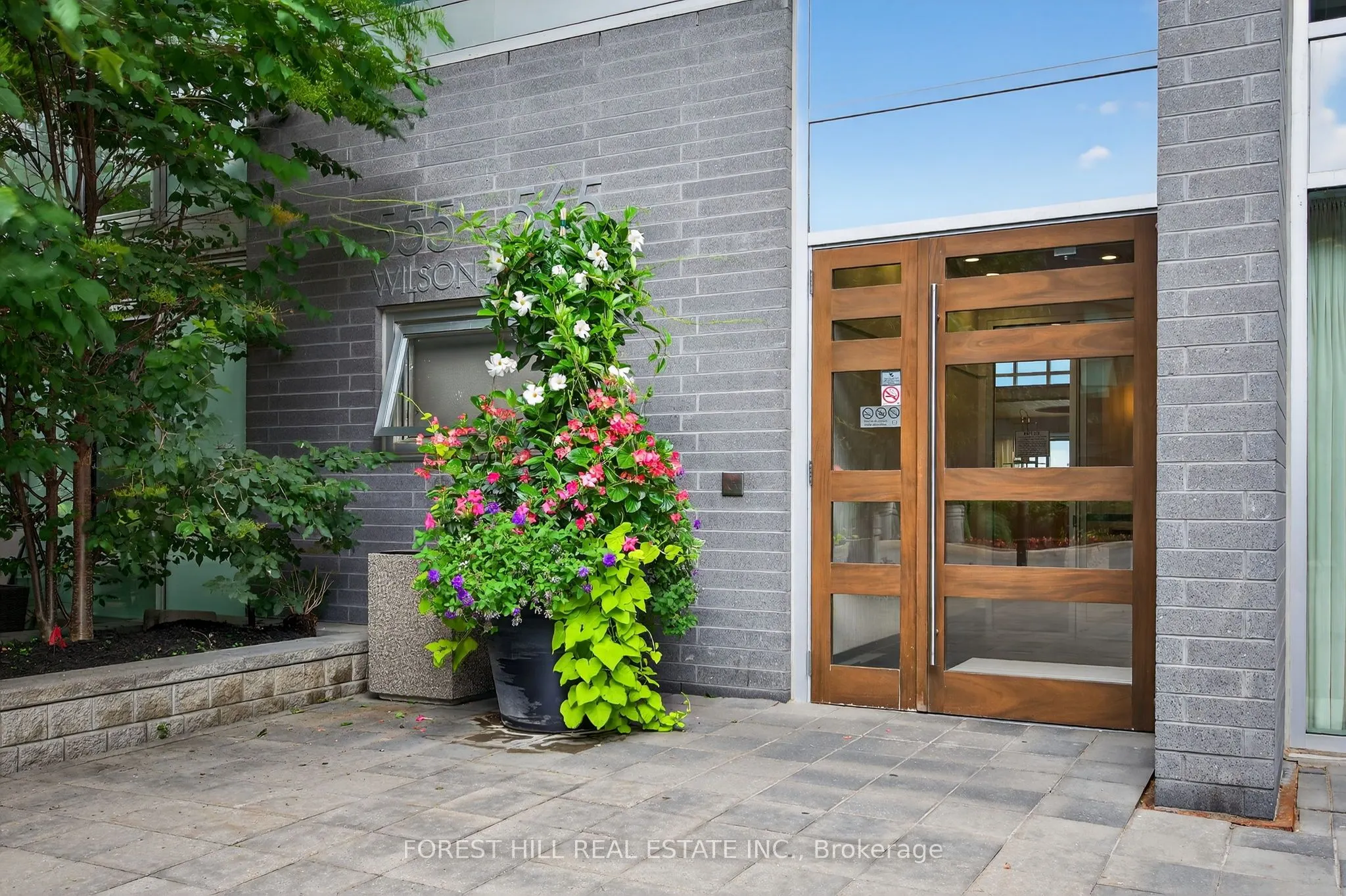 565 Wilson Avenue, #W1204