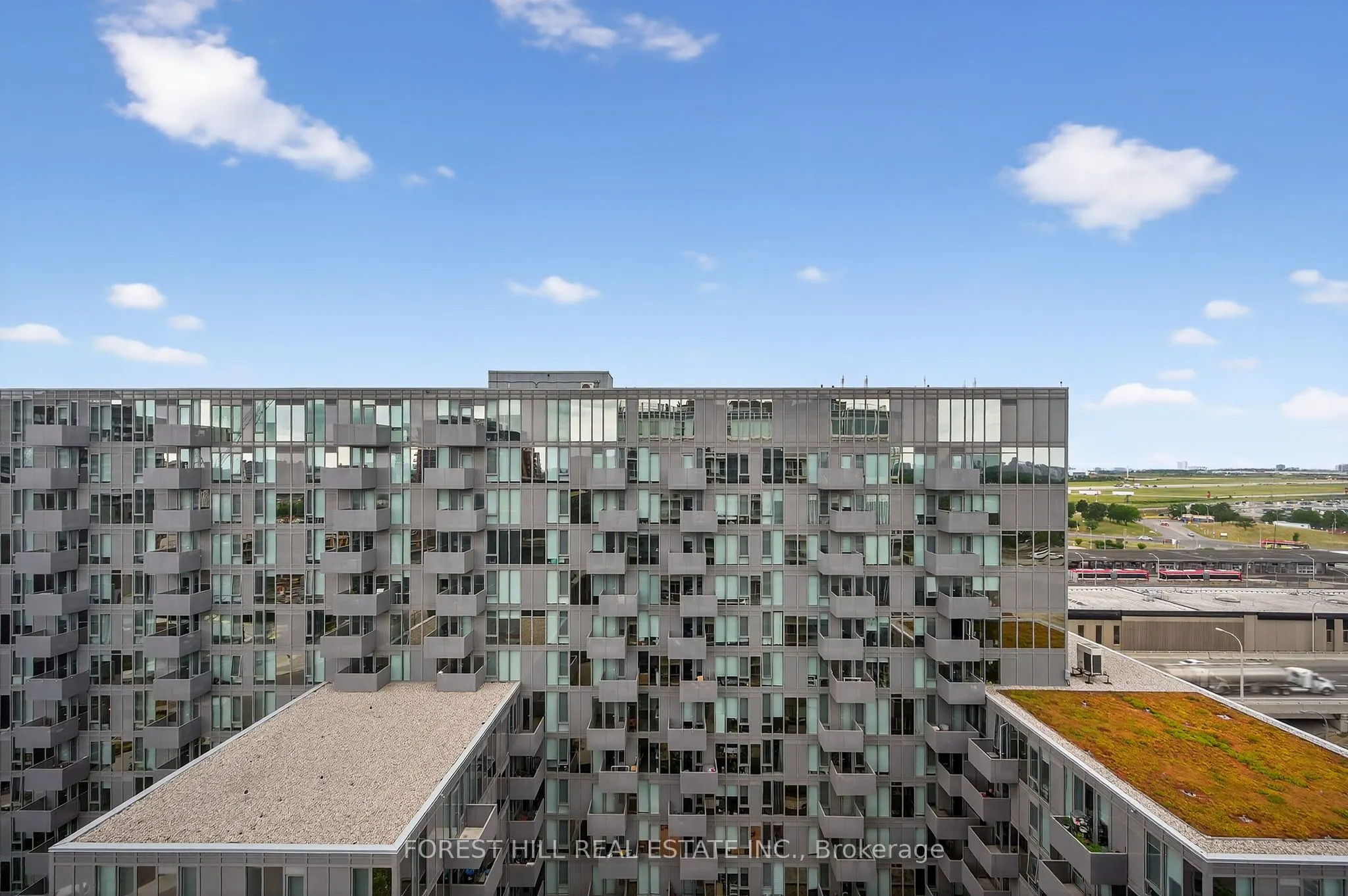 565 Wilson Avenue, #W1204