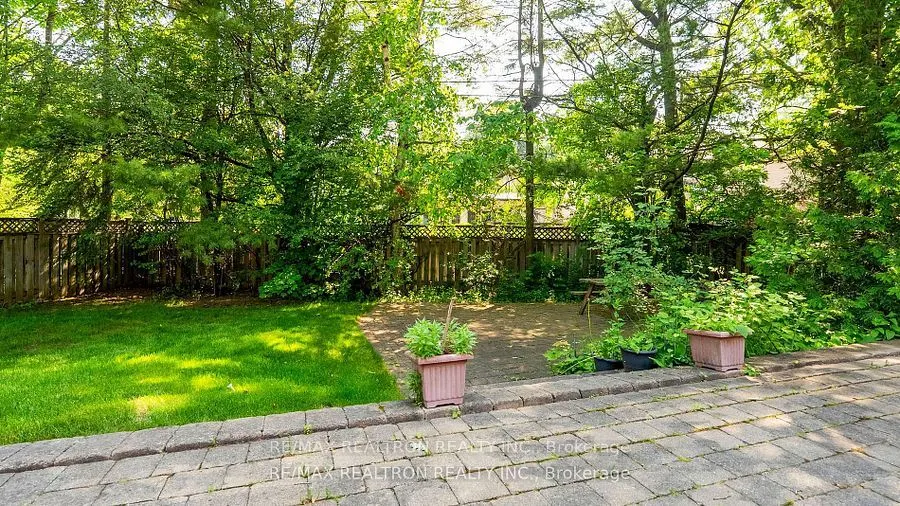 46 Hurlingham Crescent