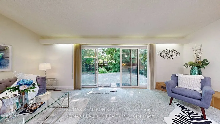 46 Hurlingham Crescent