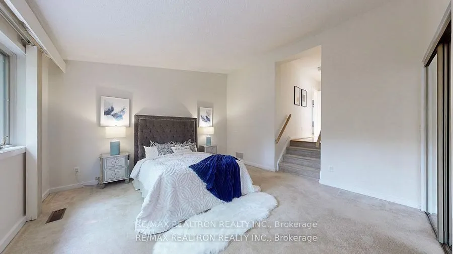 46 Hurlingham Crescent