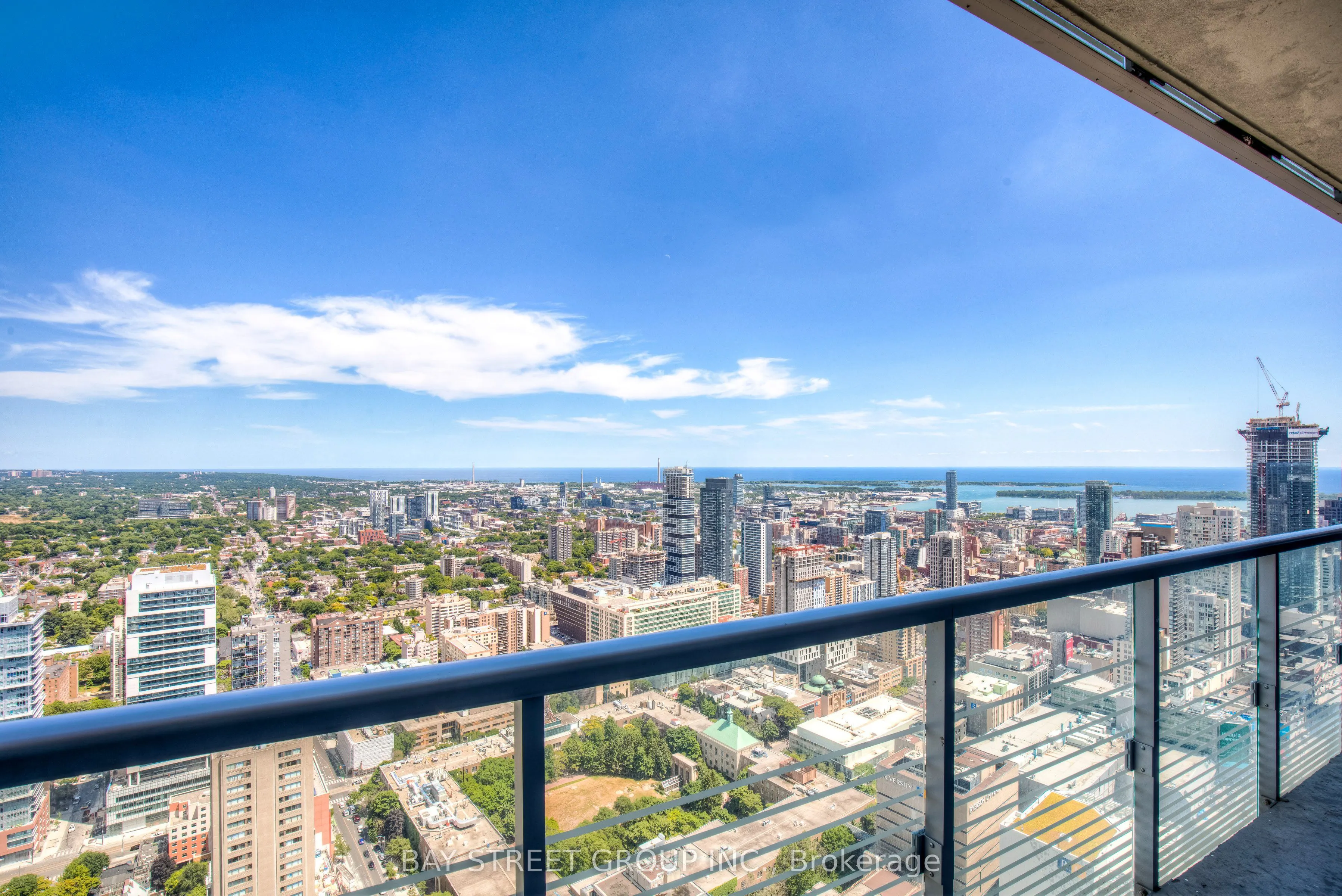 386 Yonge Street, #3813