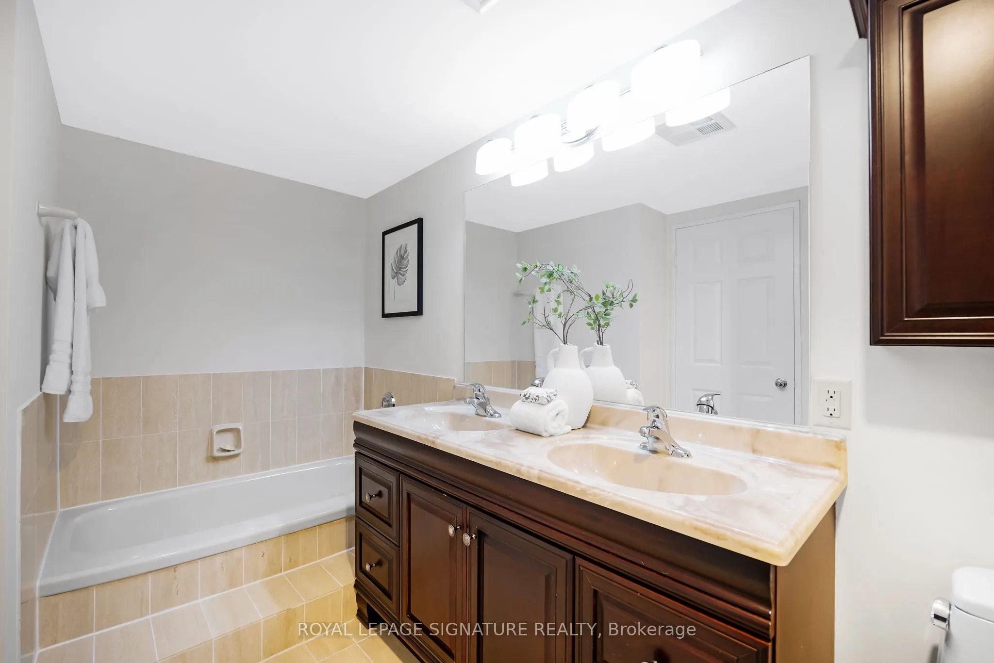 3 Concorde Place, #3003