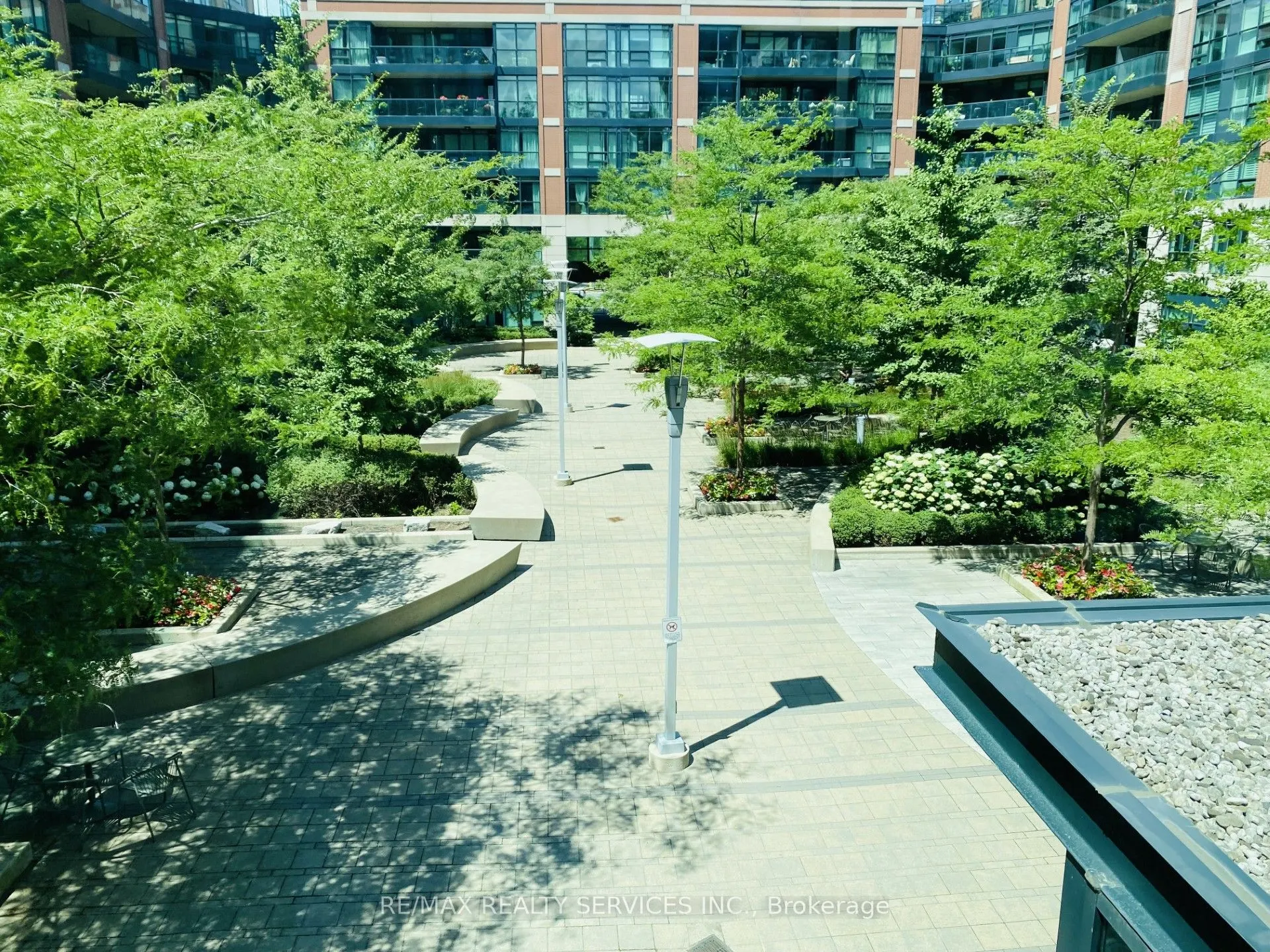 525 Wilson Avenue, #824