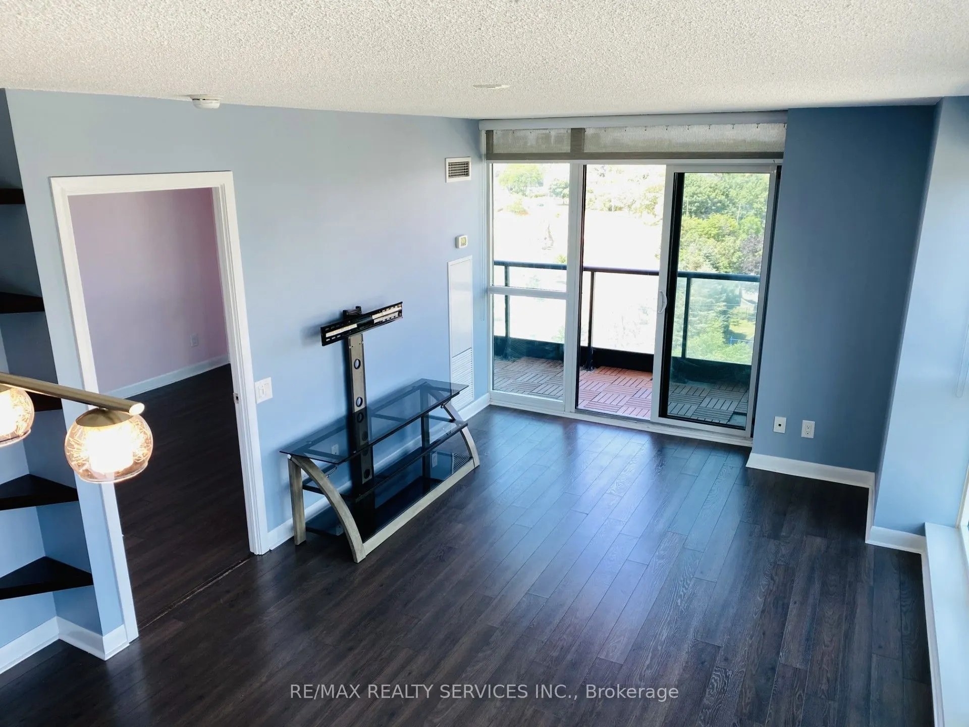 525 Wilson Avenue, #824