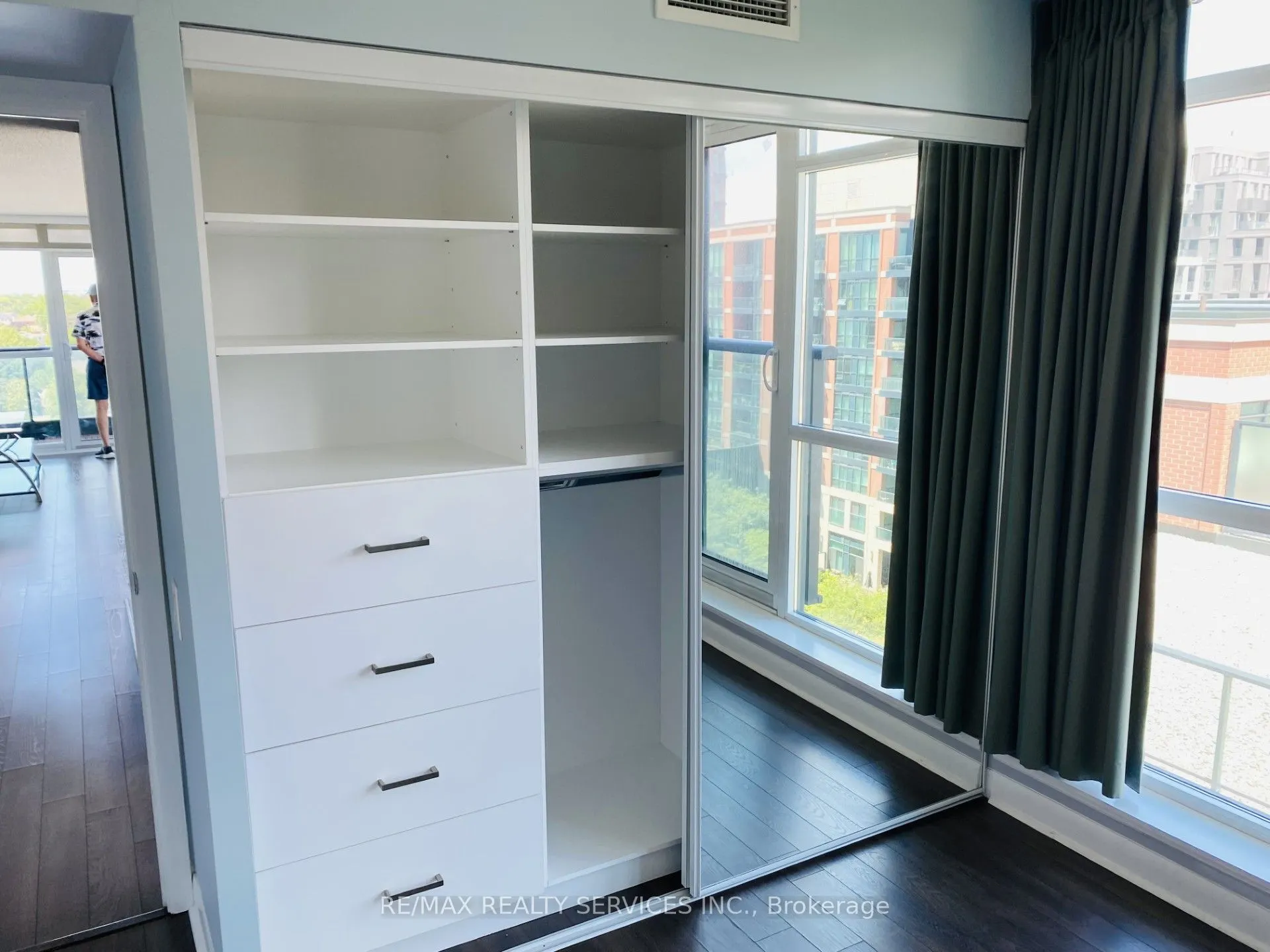 525 Wilson Avenue, #824