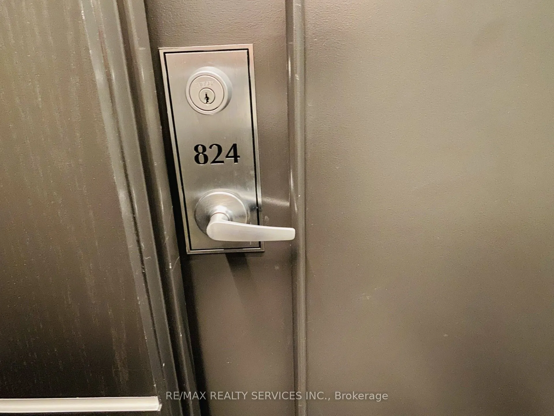 525 Wilson Avenue, #824