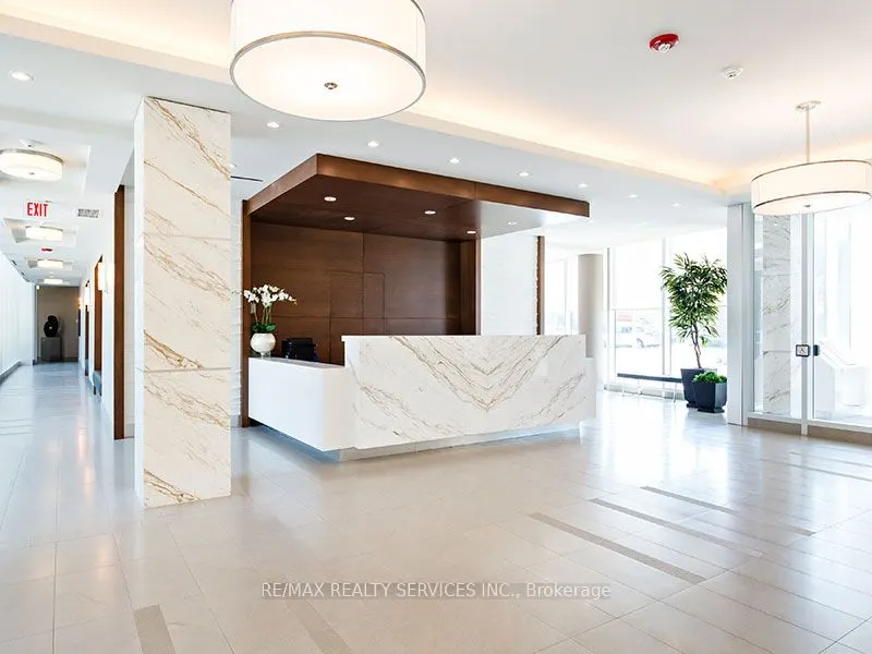 525 Wilson Avenue, #824