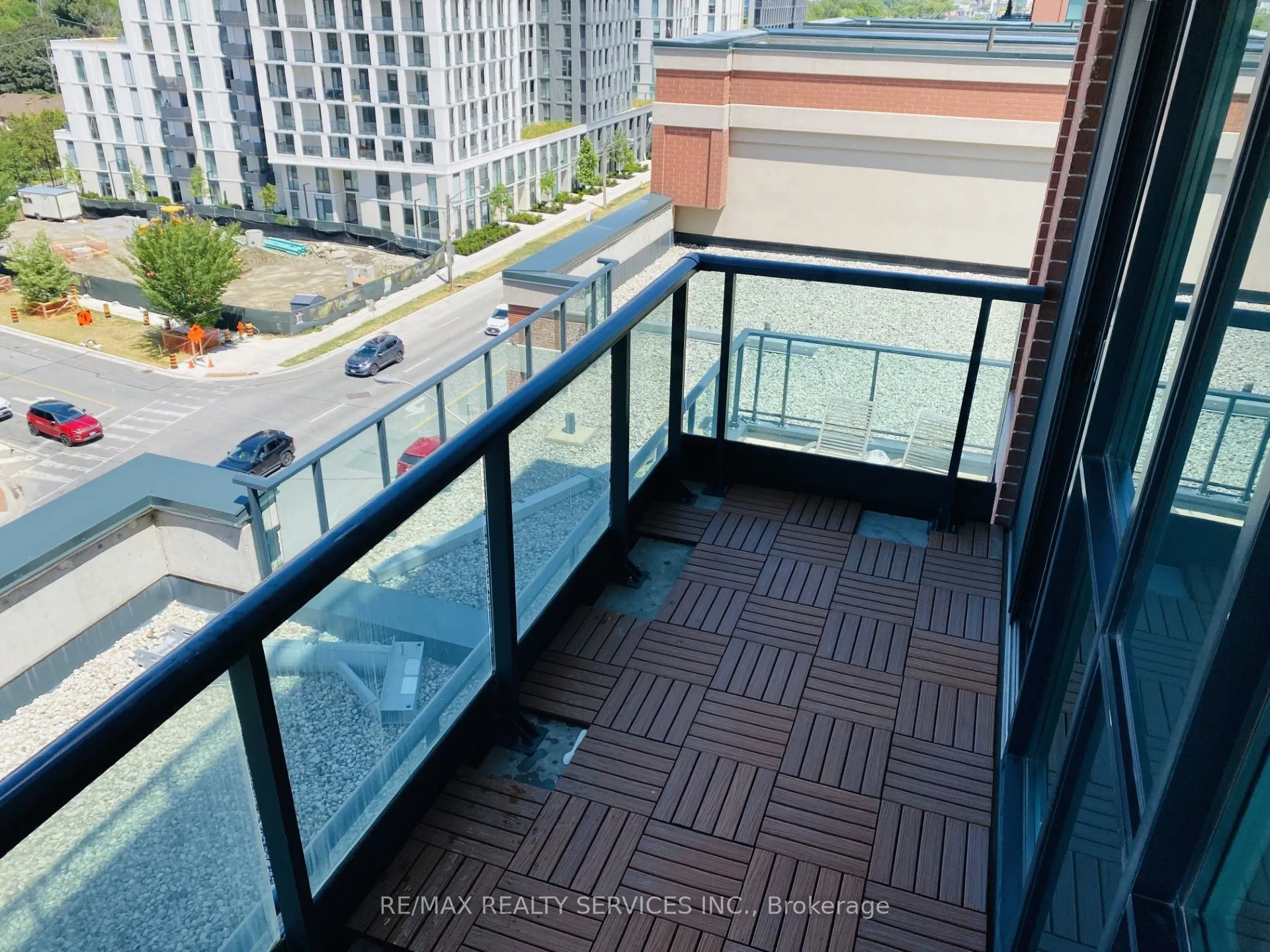 525 Wilson Avenue, #824