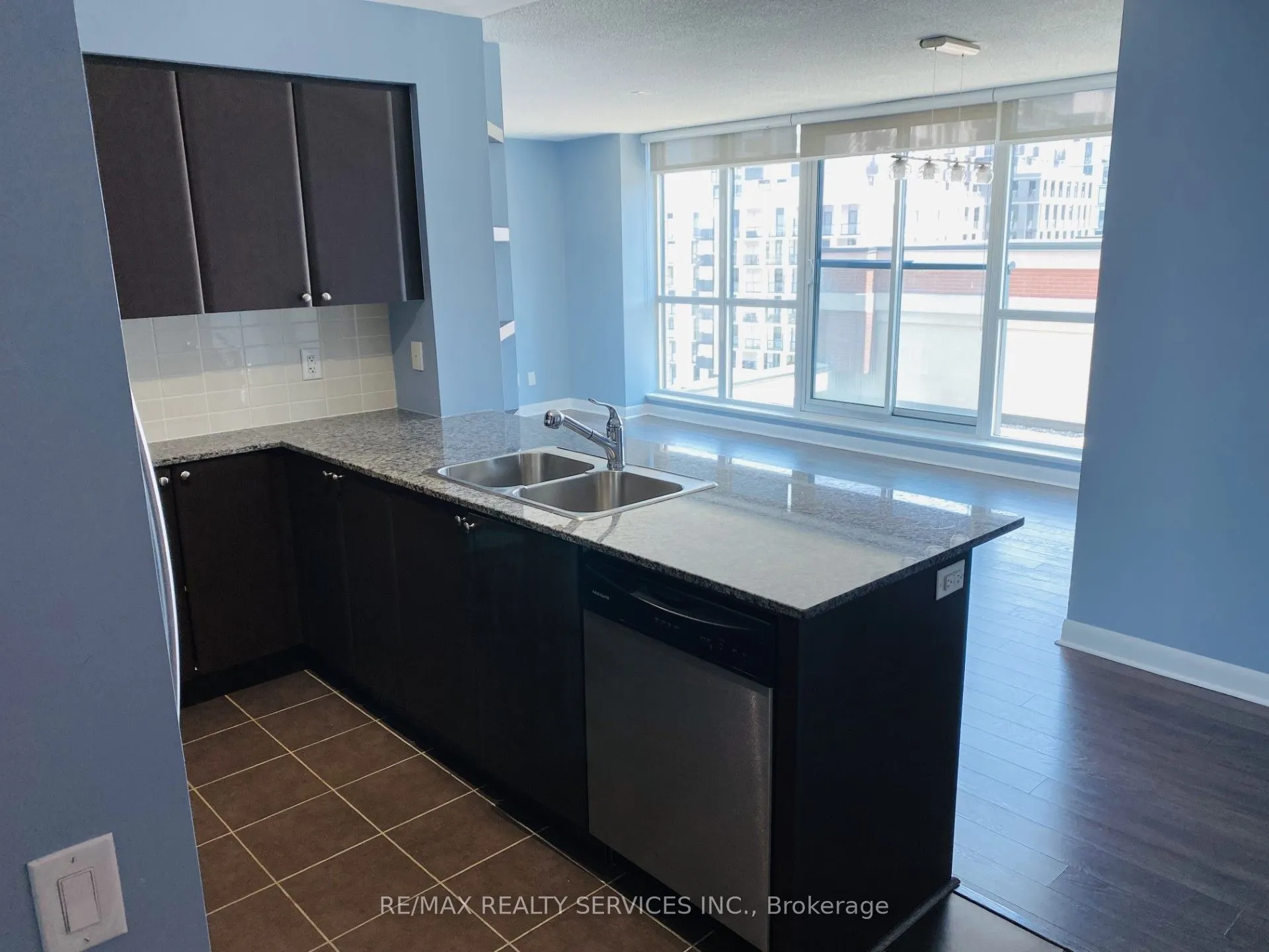 525 Wilson Avenue, #824