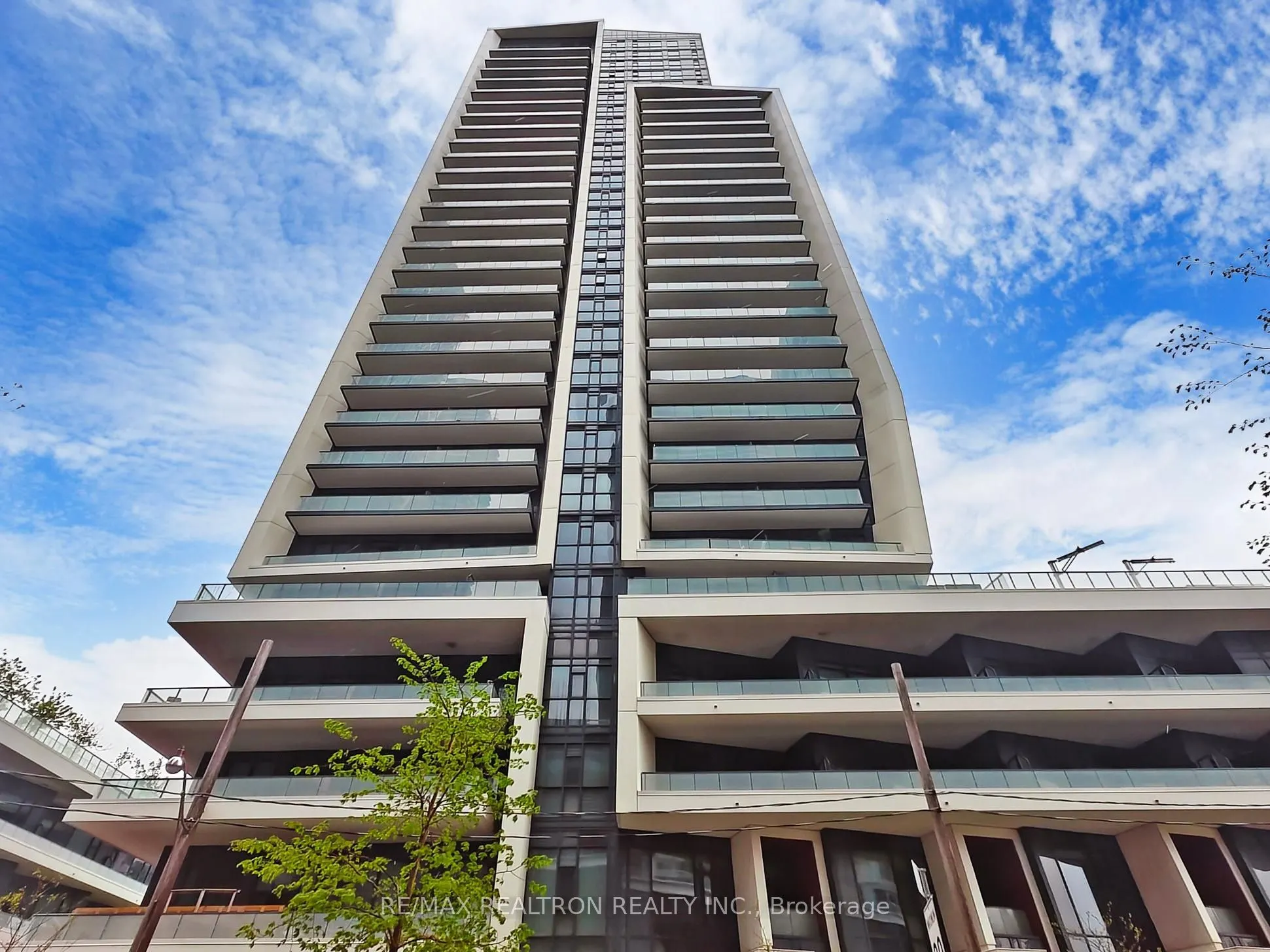 30 Ordnance Street, #1811