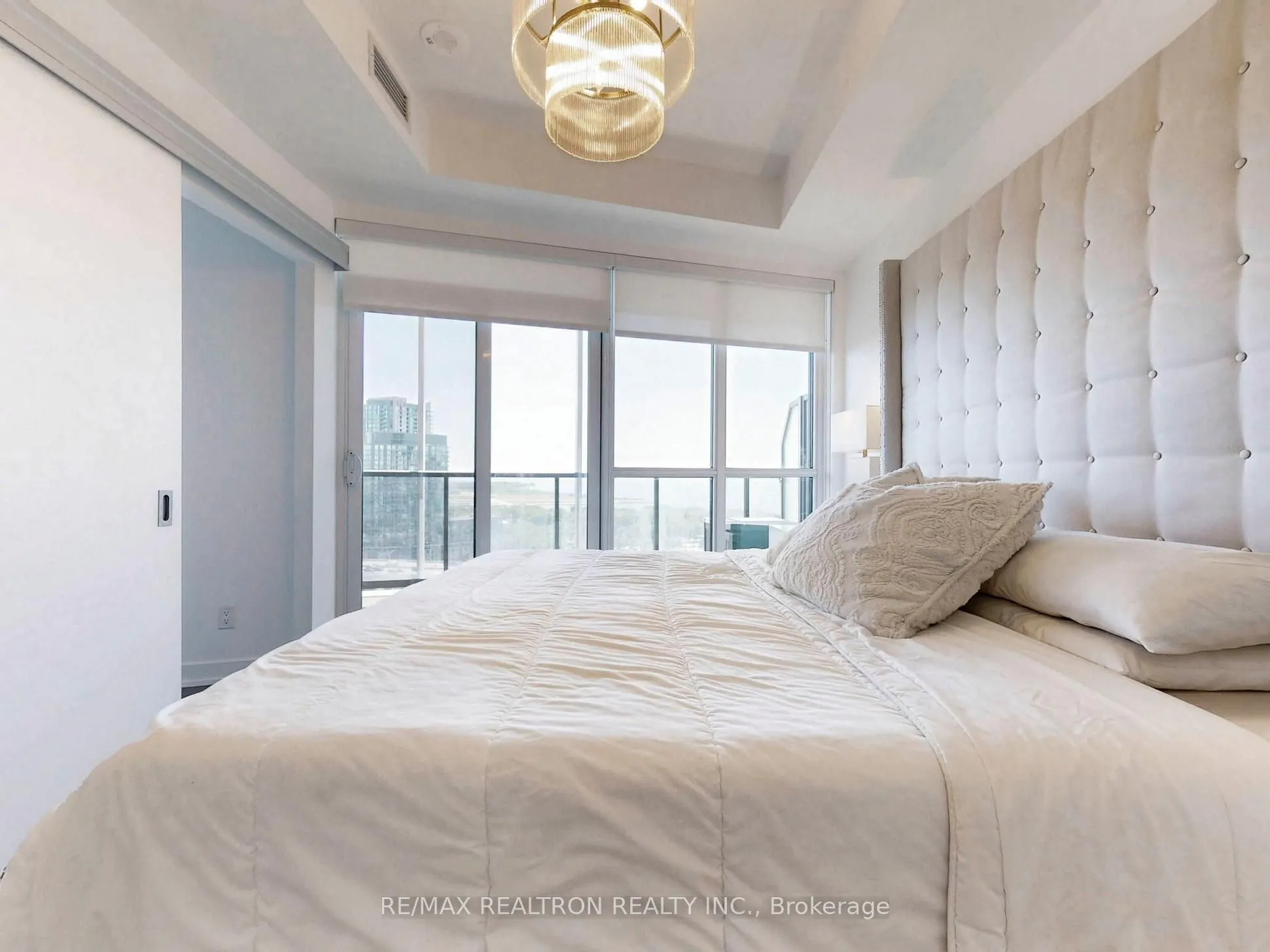 30 Ordnance Street, #1811