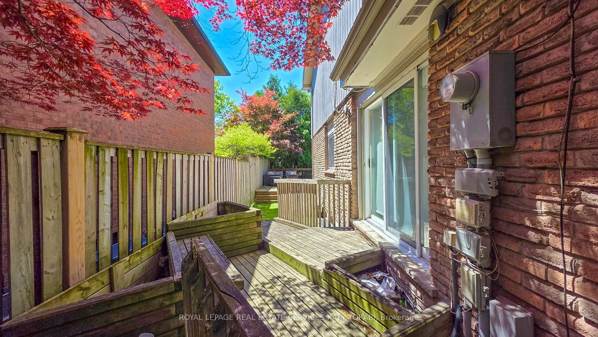 52 Leacock Crescent
