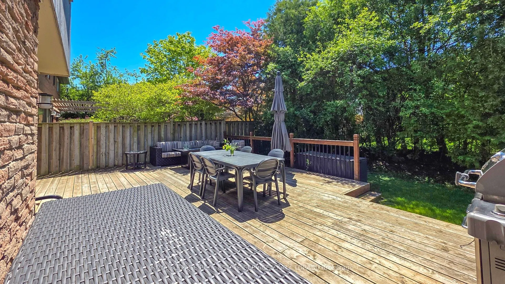 52 Leacock Crescent