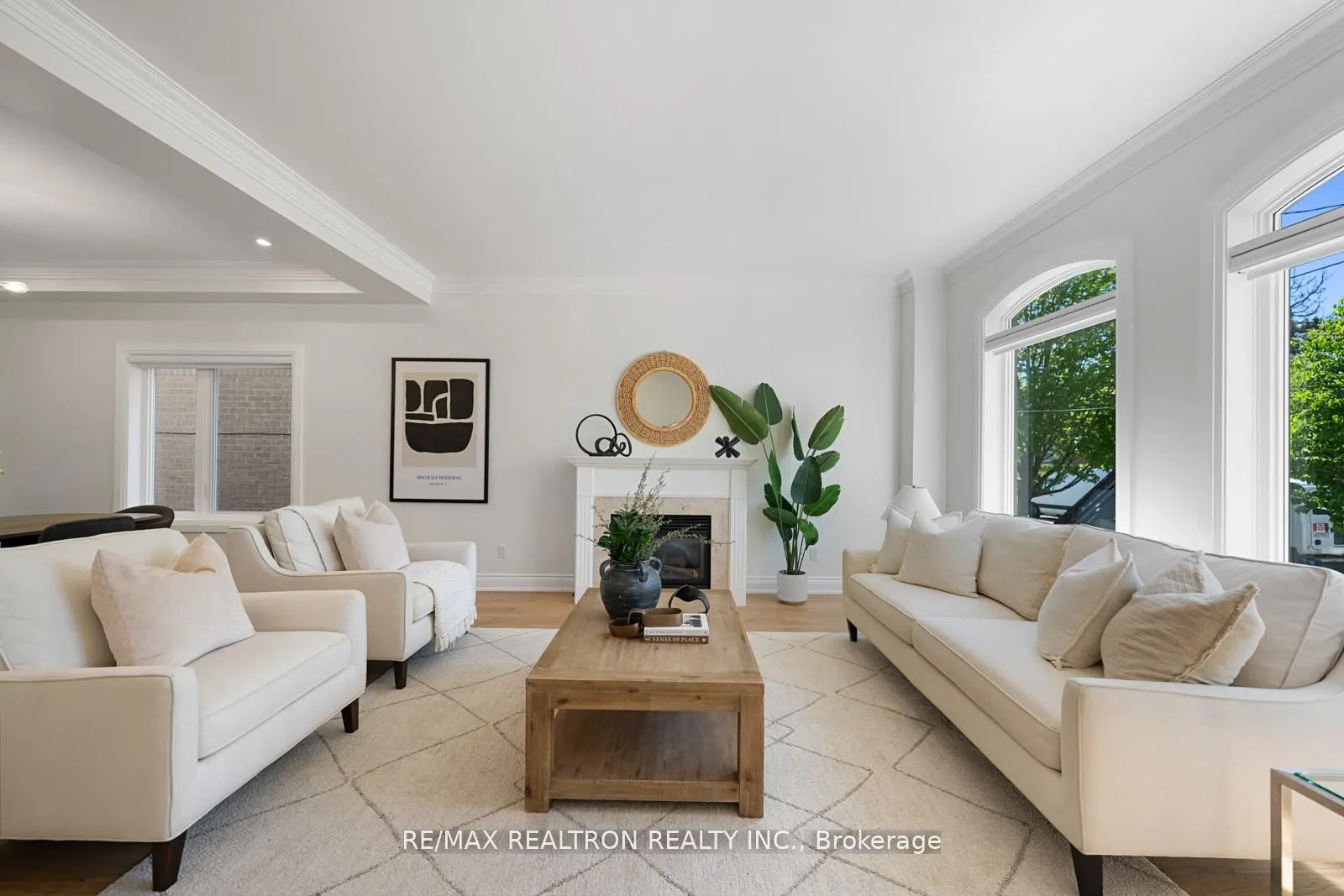 24 Model Avenue