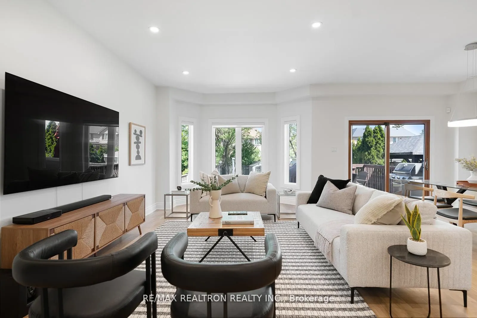 24 Model Avenue